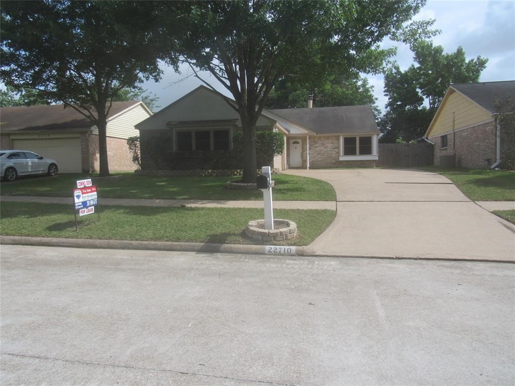 22710 Leedstown Lane Property Photo 3