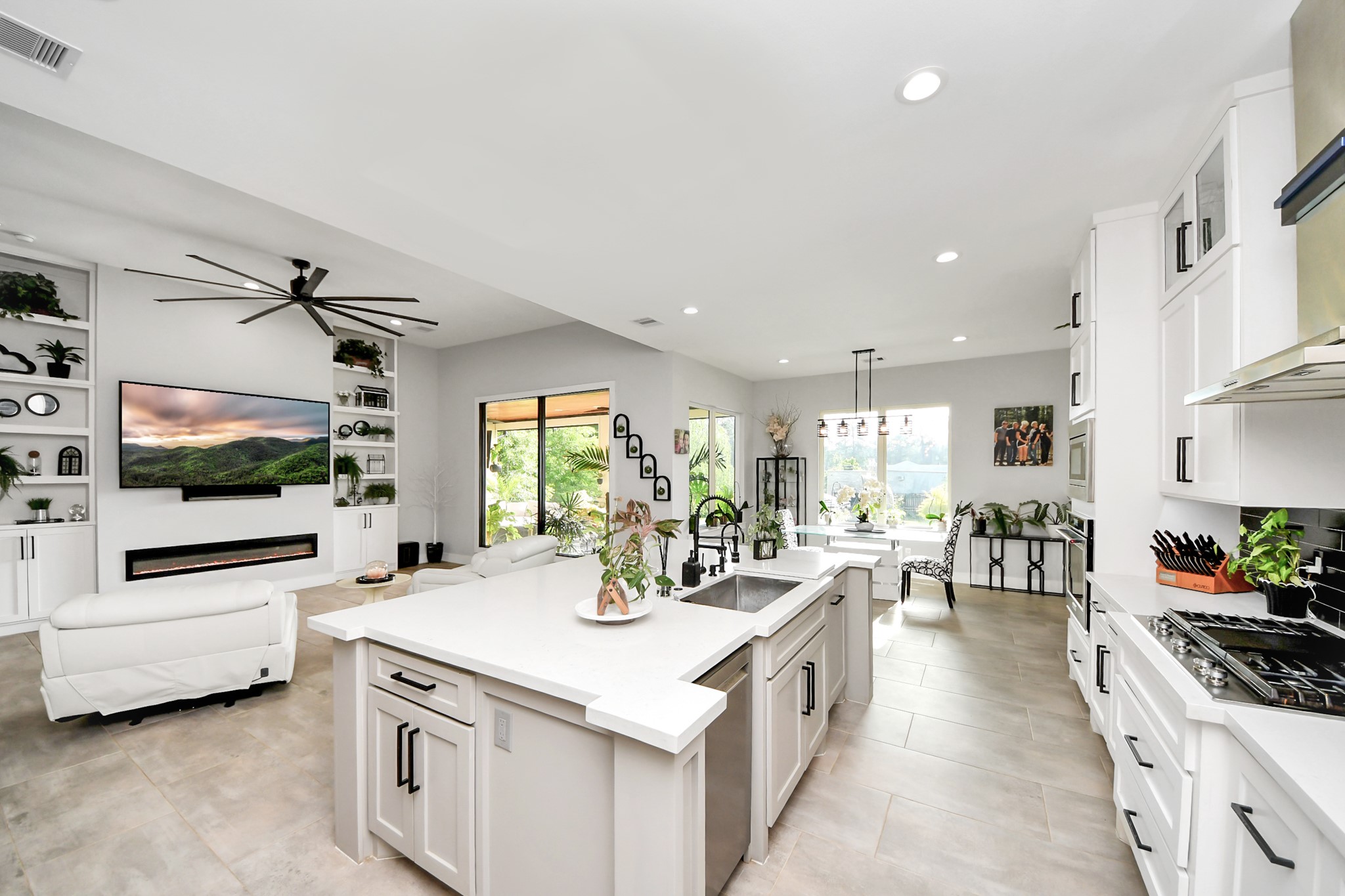 40802 Rolling Forest Drive Property Photo 19