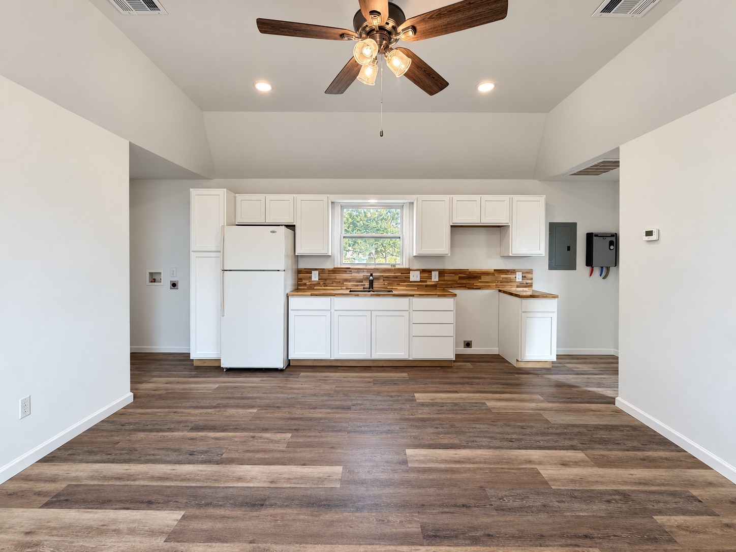 818 S Austin Property Photo 3