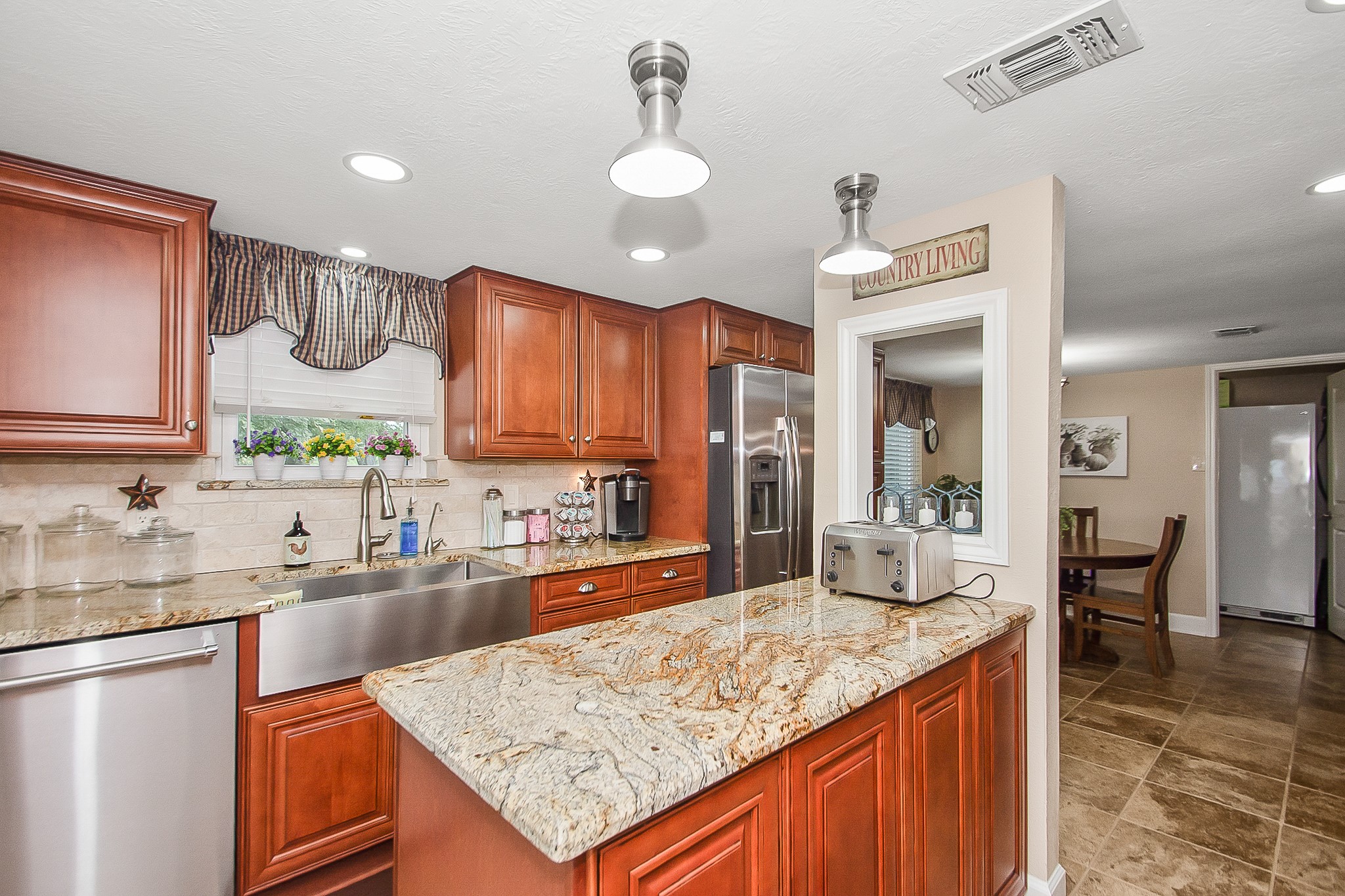 9112 Pilgrim Circle Property Photo 10
