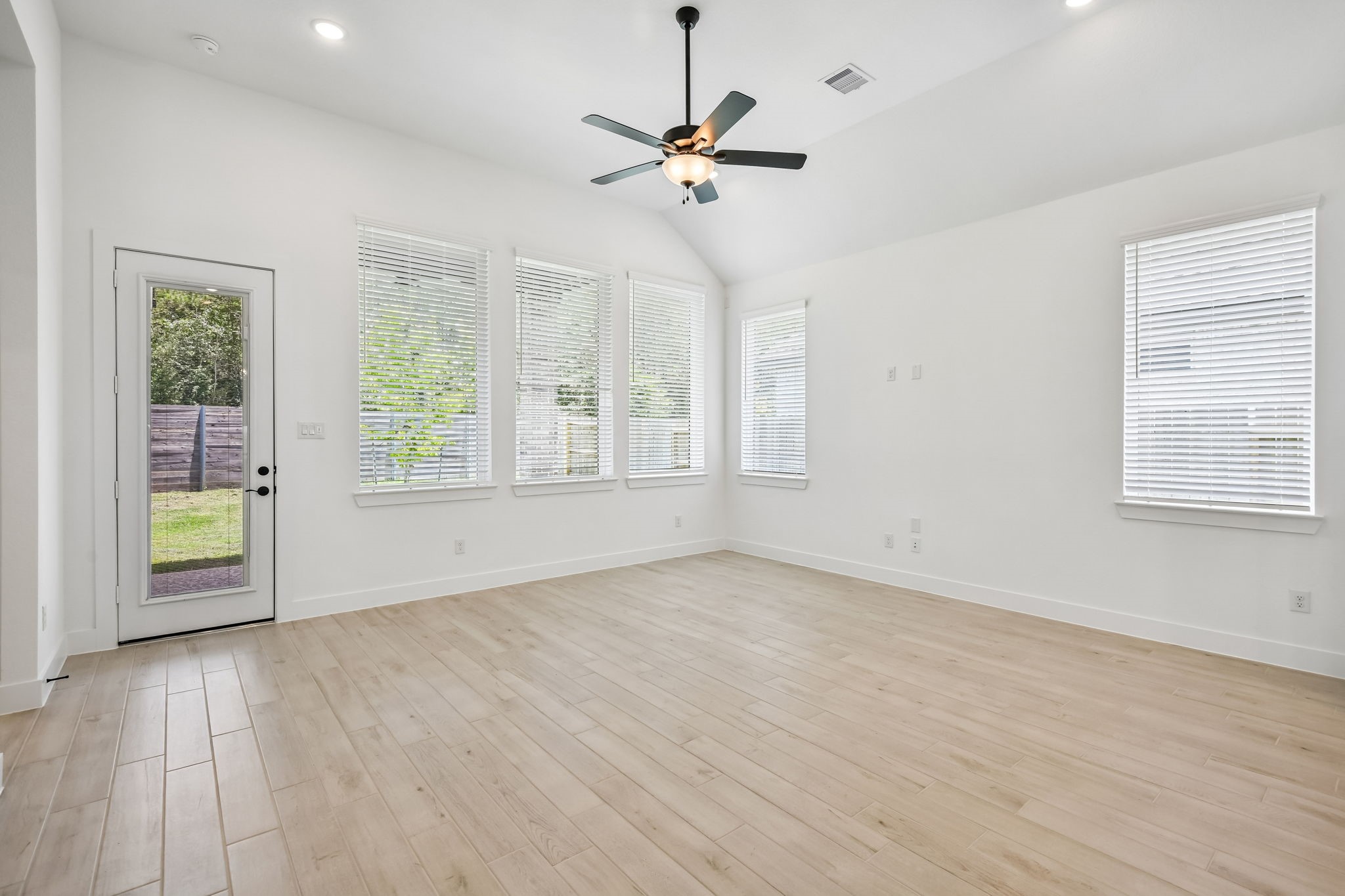 18075 Brennie Bird Lane Property Photo 15