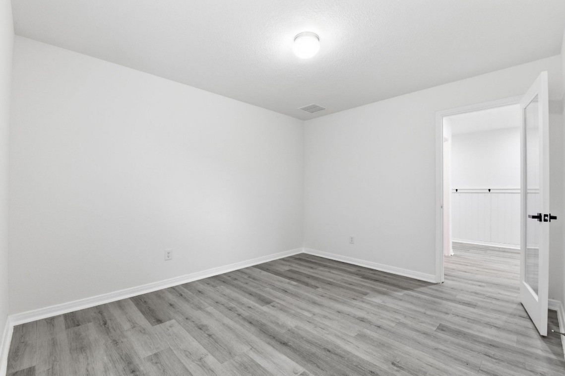 10433 Russell Pines Drive Property Photo 15
