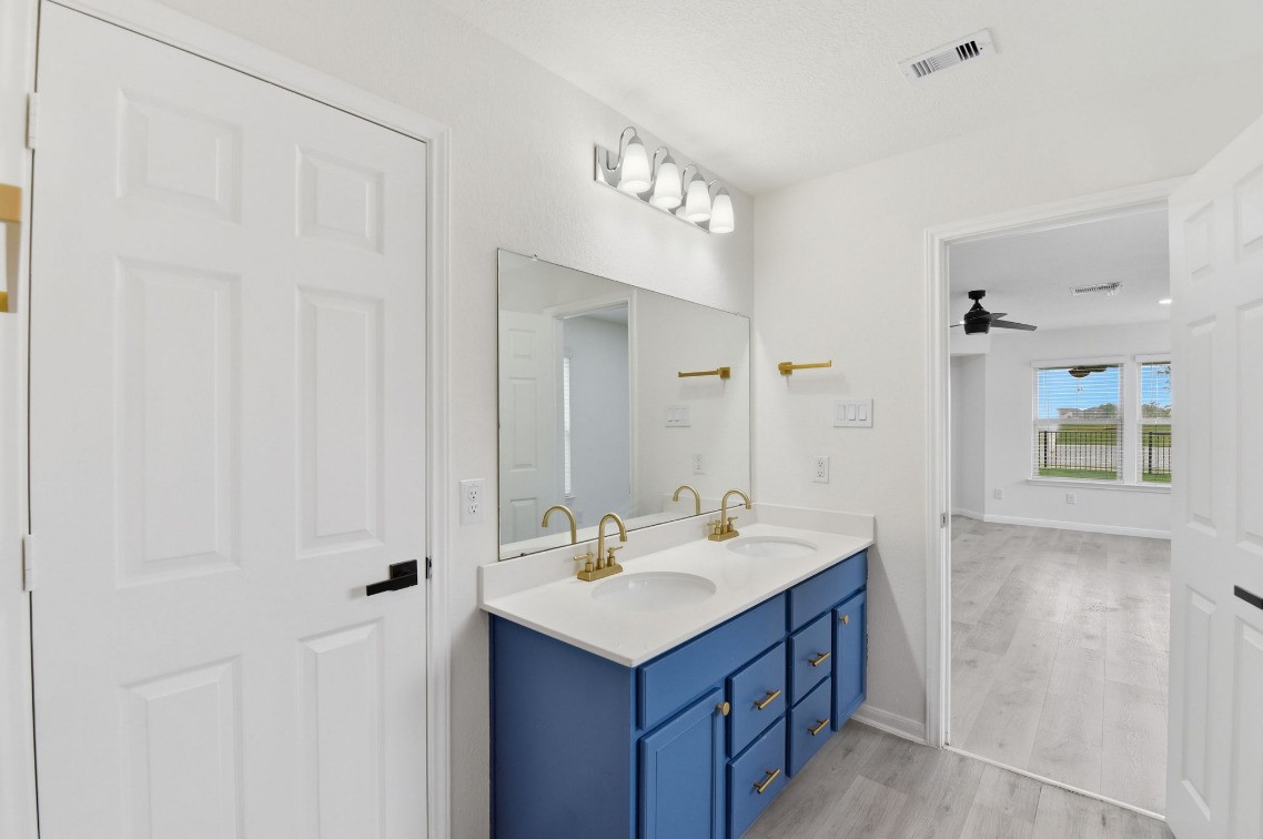 10433 Russell Pines Drive Property Photo 19