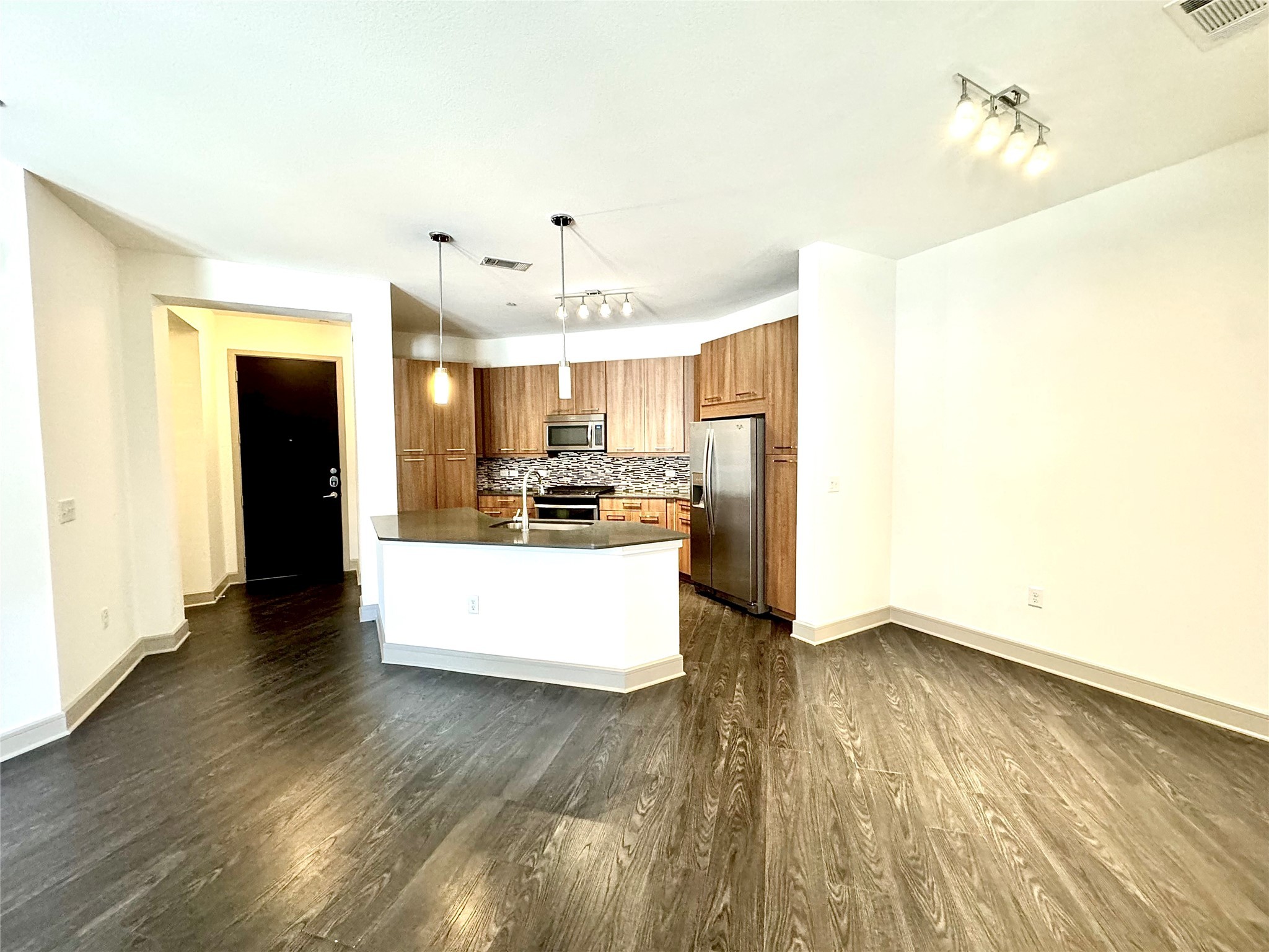 2111 Westheimer St Road 1307 Property Photo 8