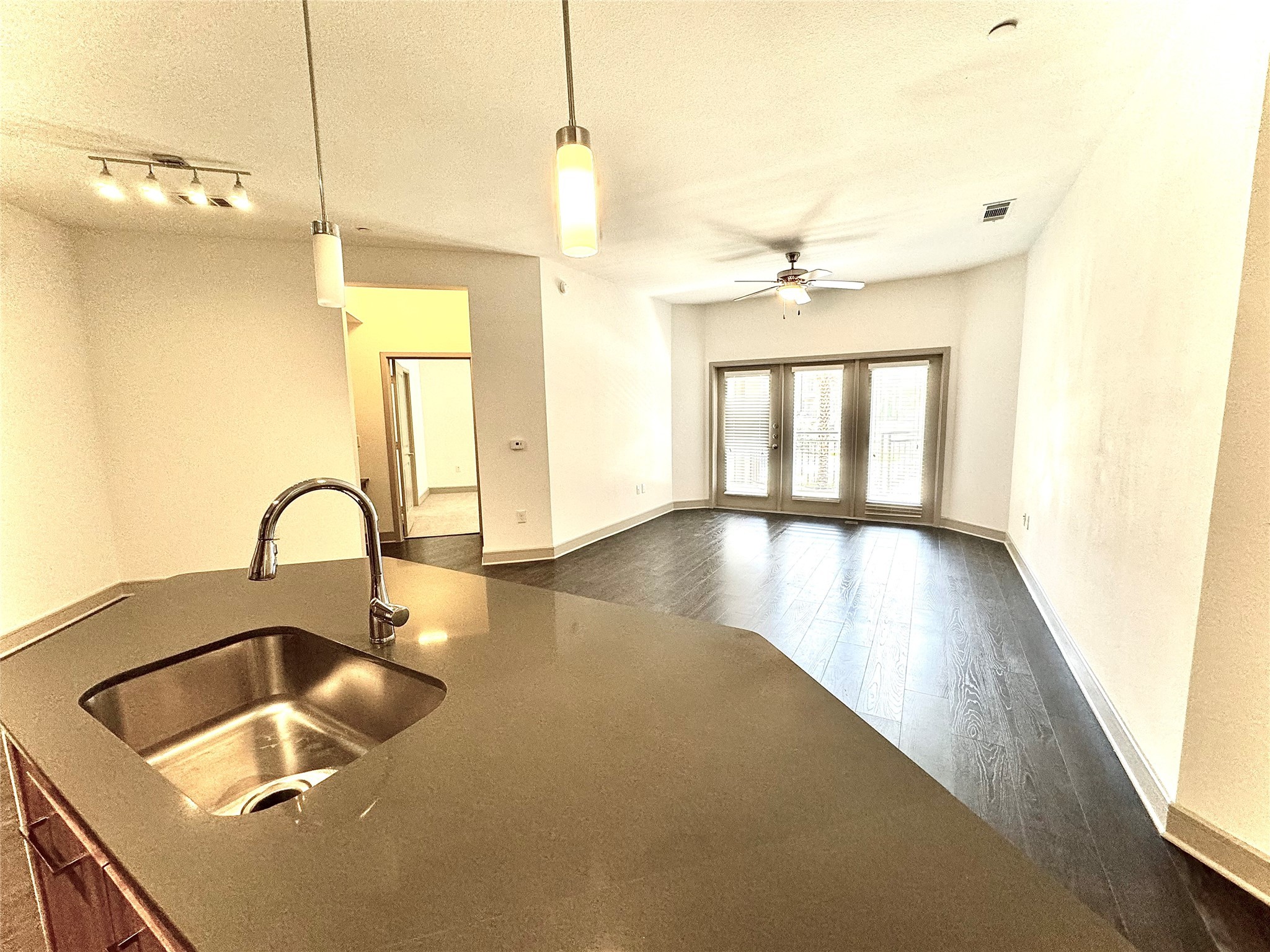 2111 Westheimer St Road 1307 Property Photo 9