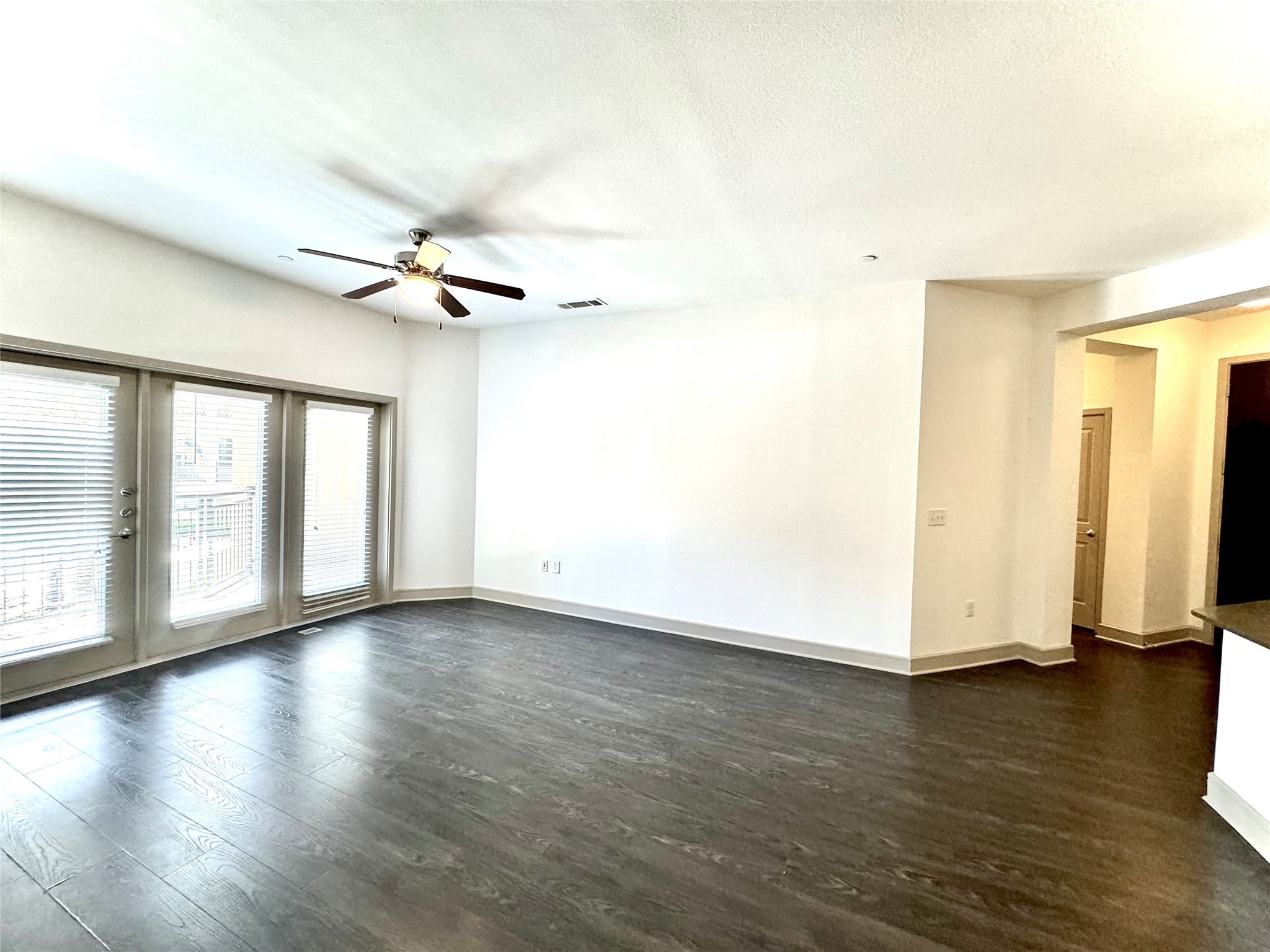 2111 Westheimer St Road 1307 Property Photo 11