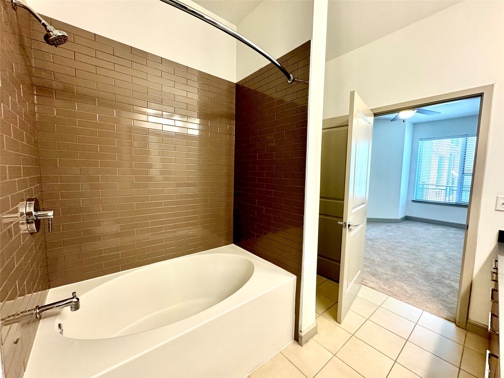 2111 Westheimer St Road 1307 Property Photo 13