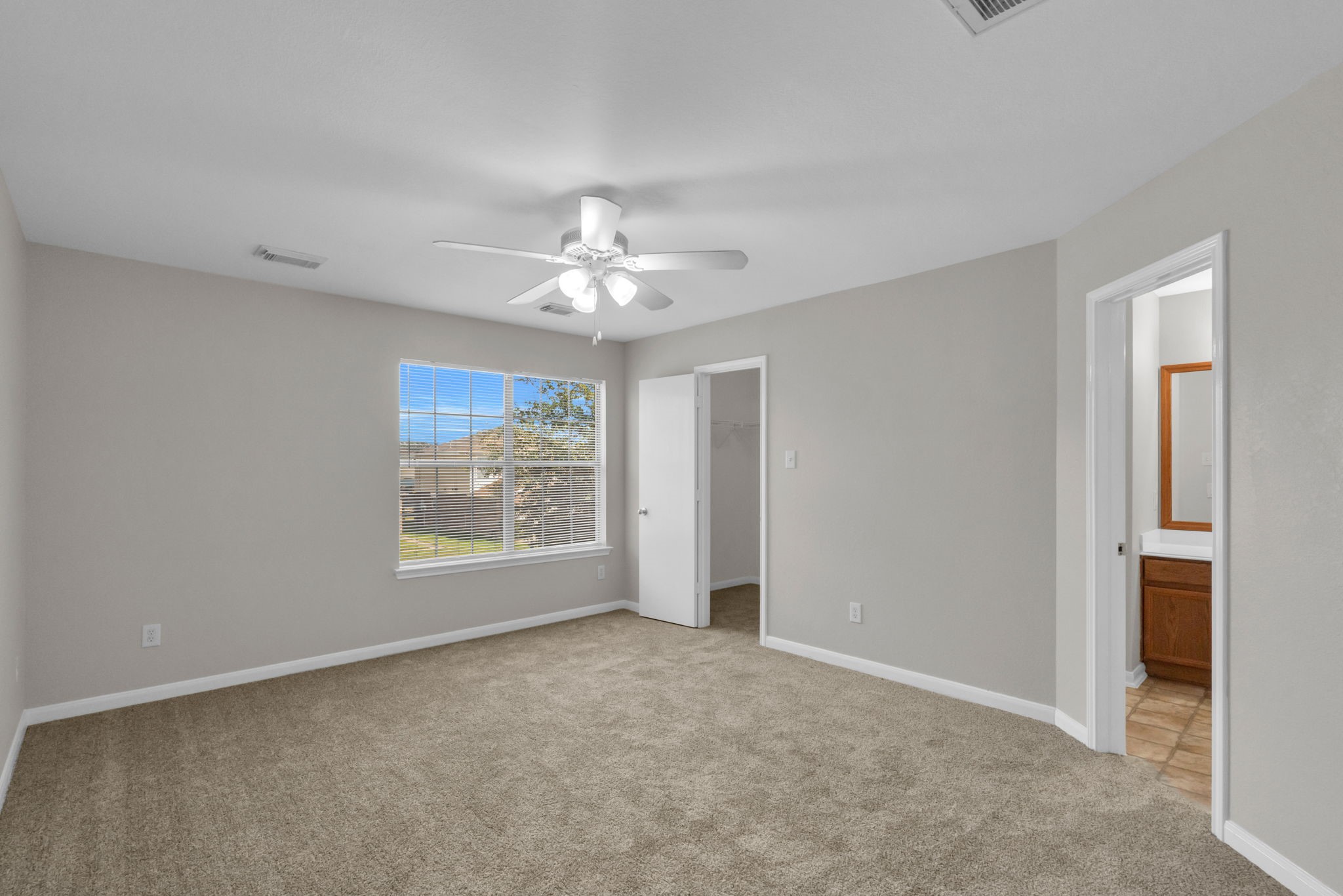 29515 Legends Stone Drive Property Photo 11
