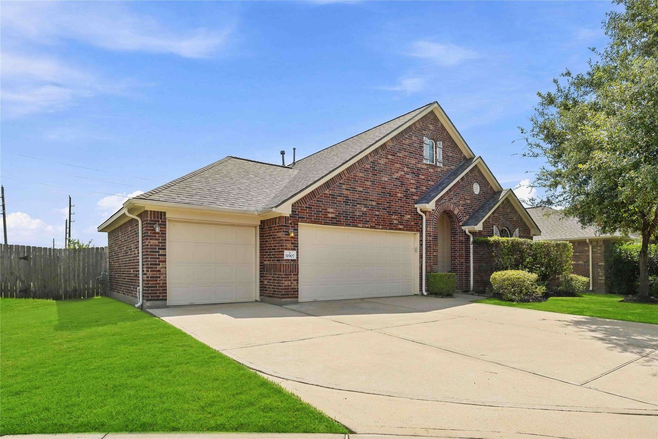 31907 Steven Springs Dr Property Photo 1