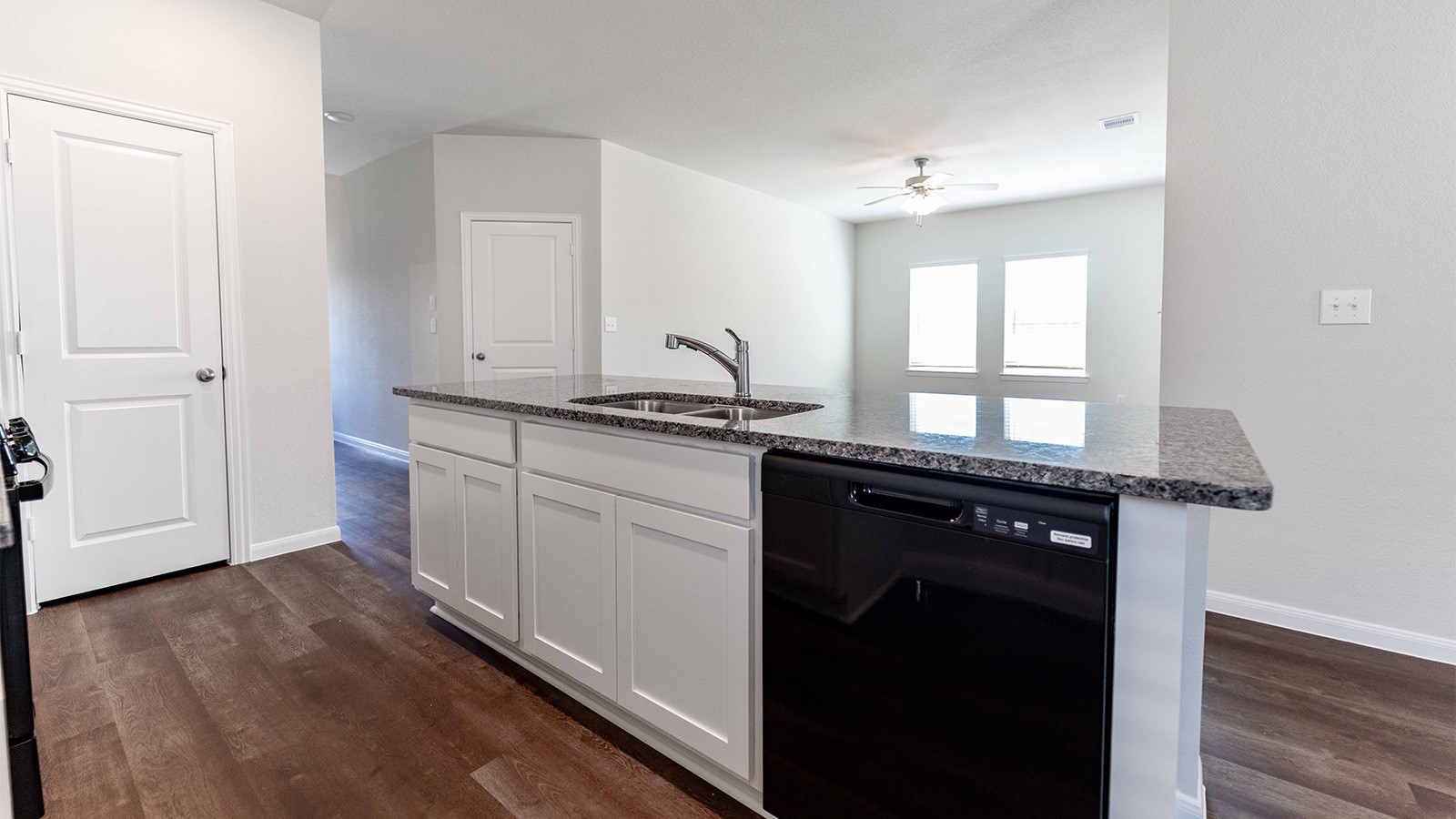 21995 Blue Sky Way Property Photo 9