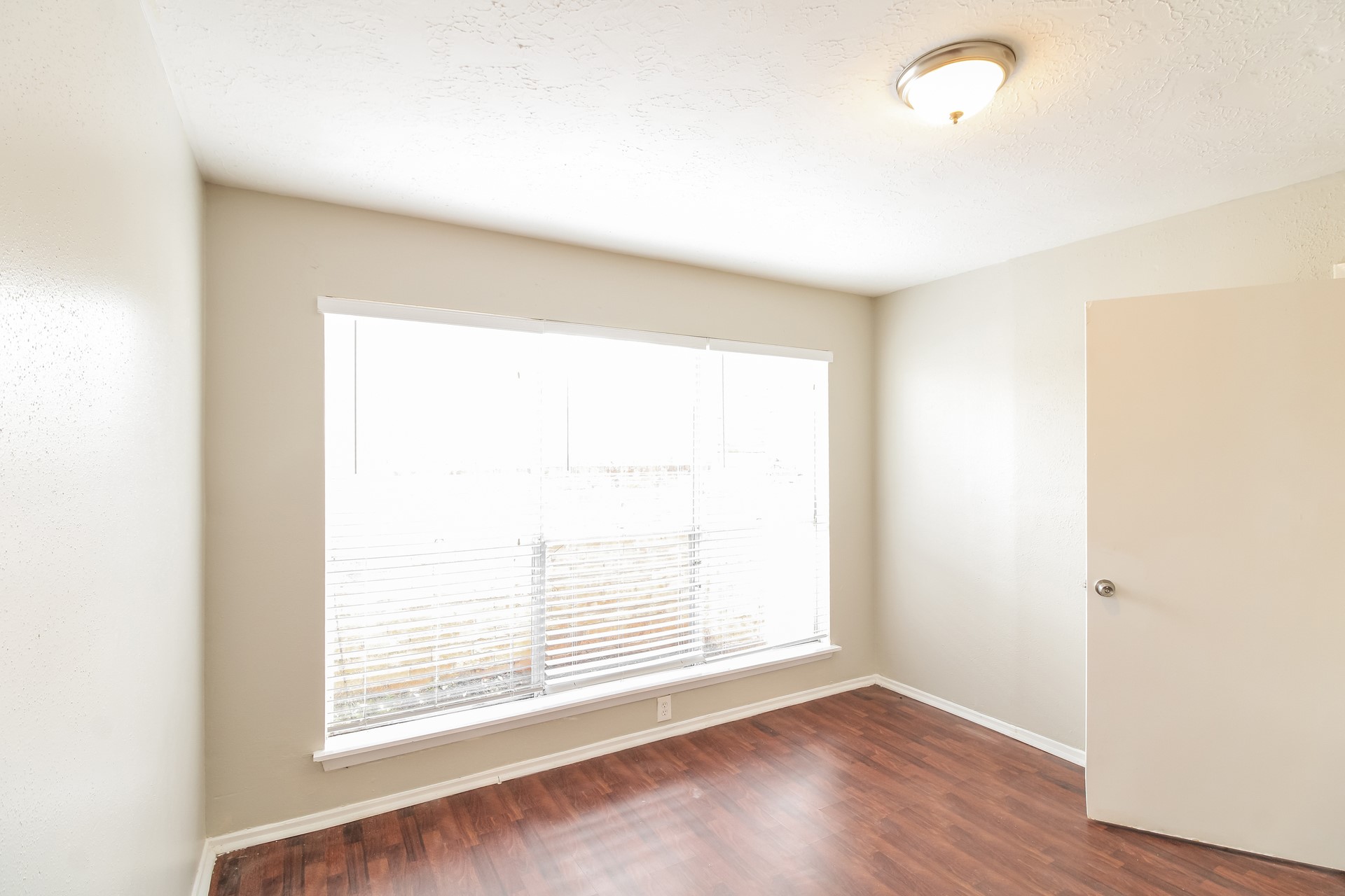 17110 Quail Park Drive Property Photo 6