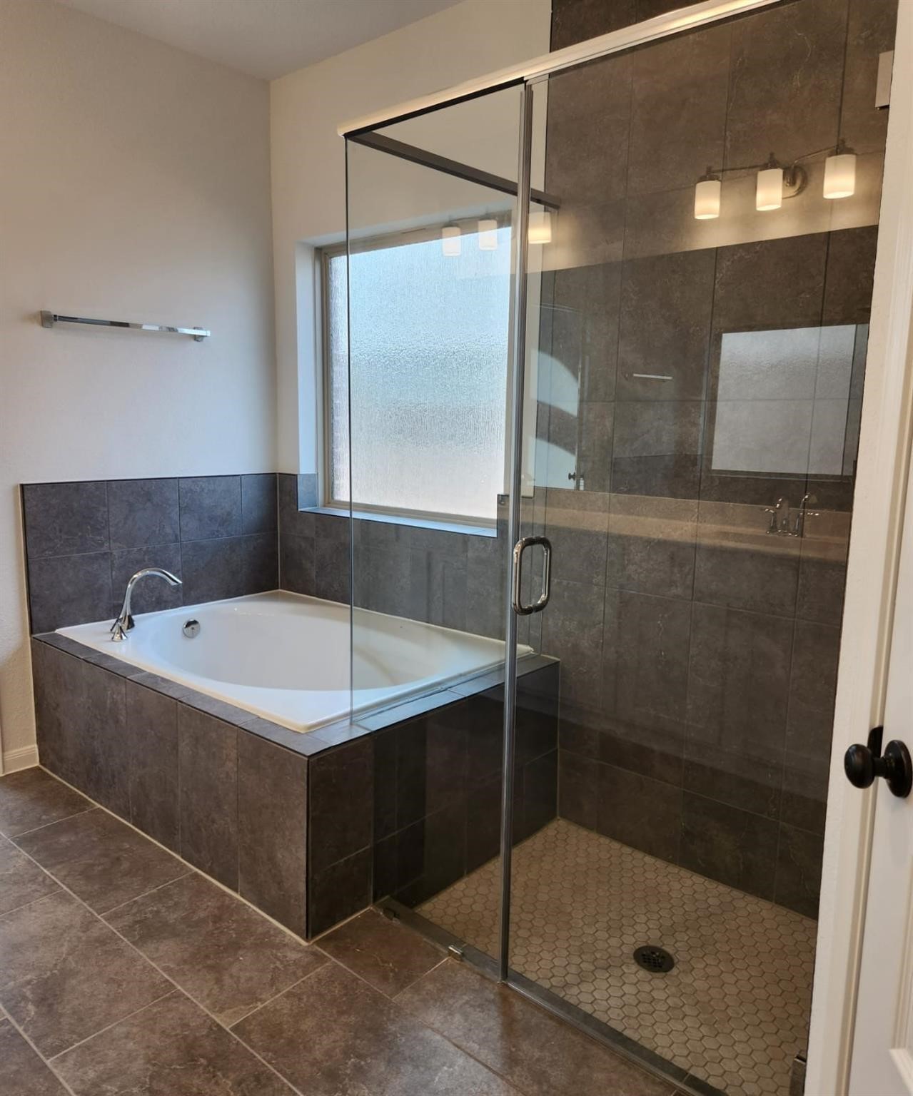 2419 Humble Way Property Photo 11