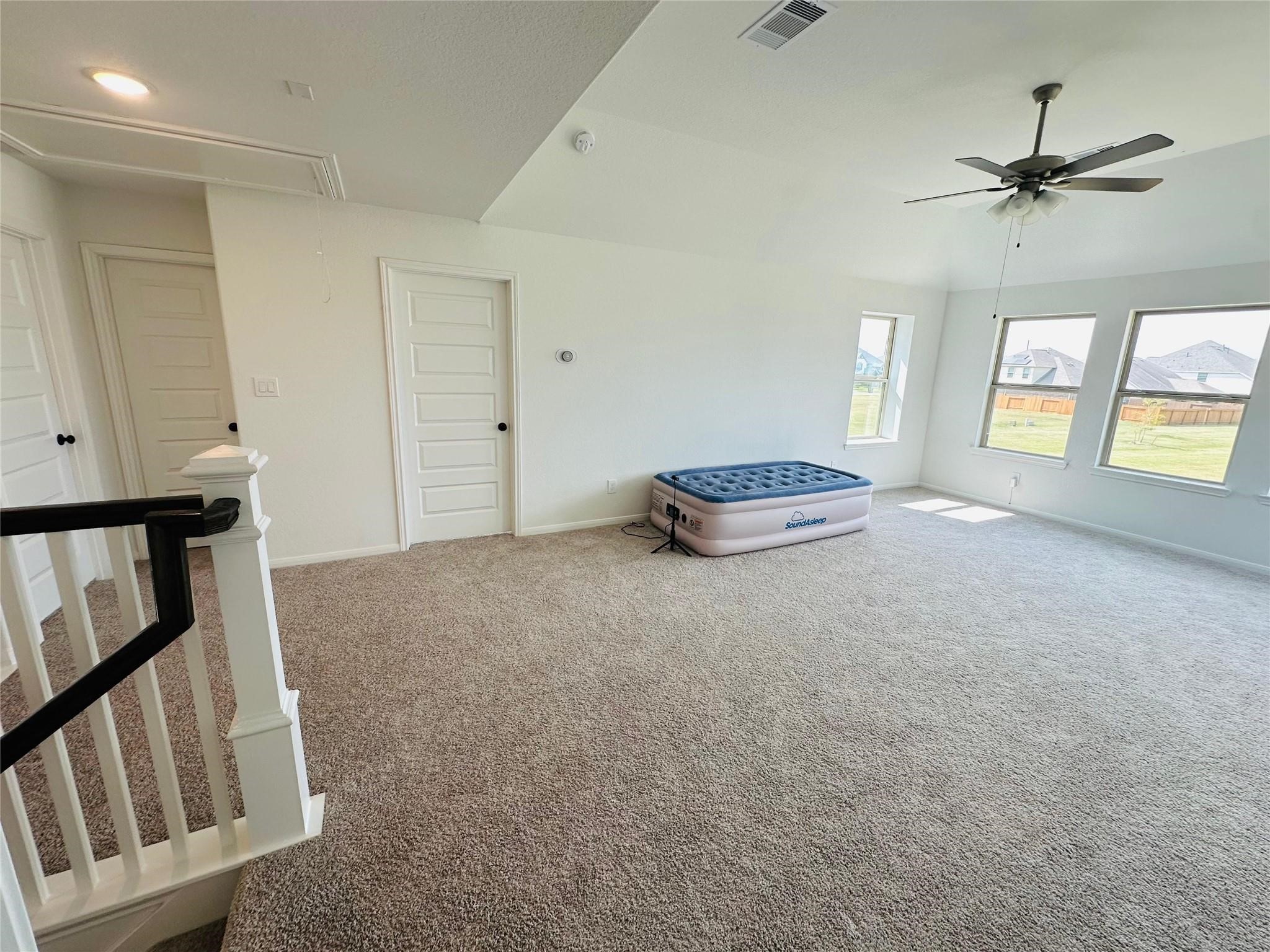 2419 Humble Way Property Photo 17