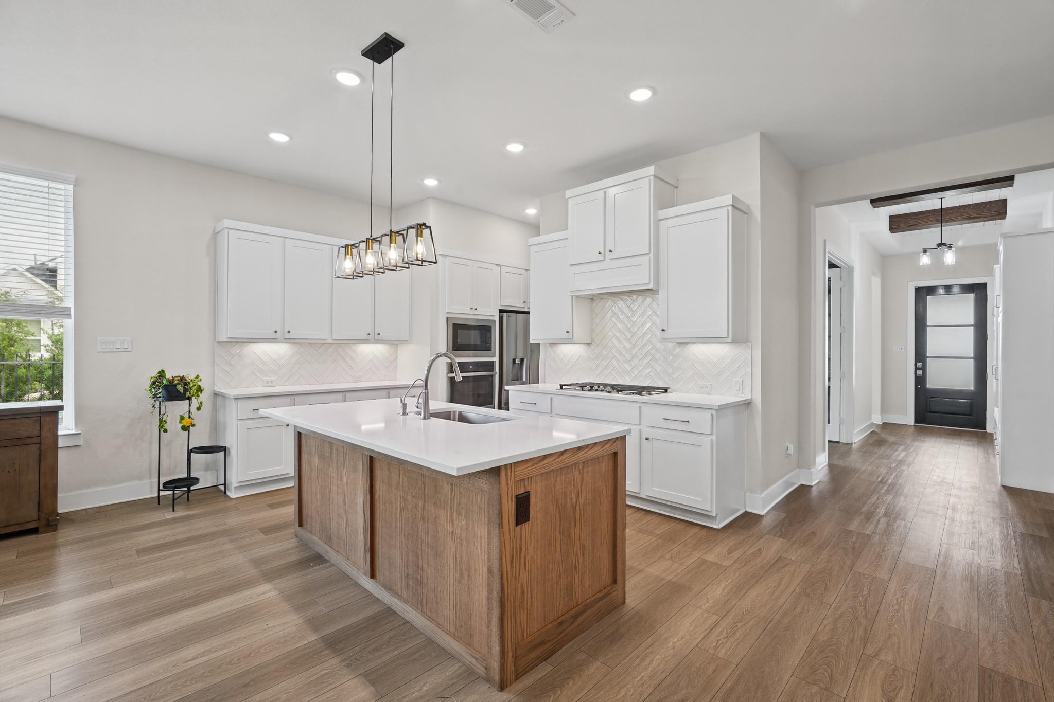 26923 Swanborough Road Property Photo 15