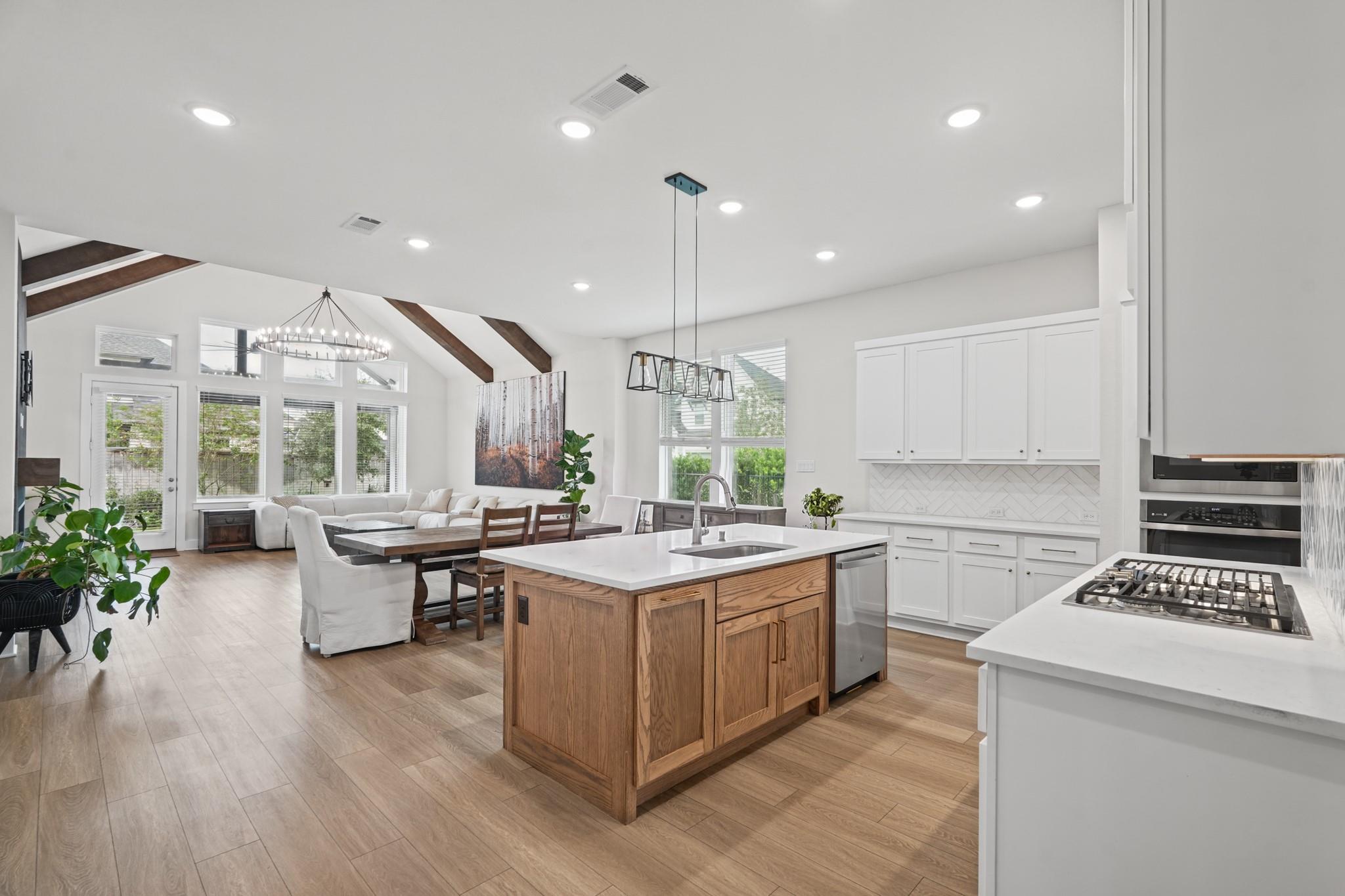 26923 Swanborough Road Property Photo 16