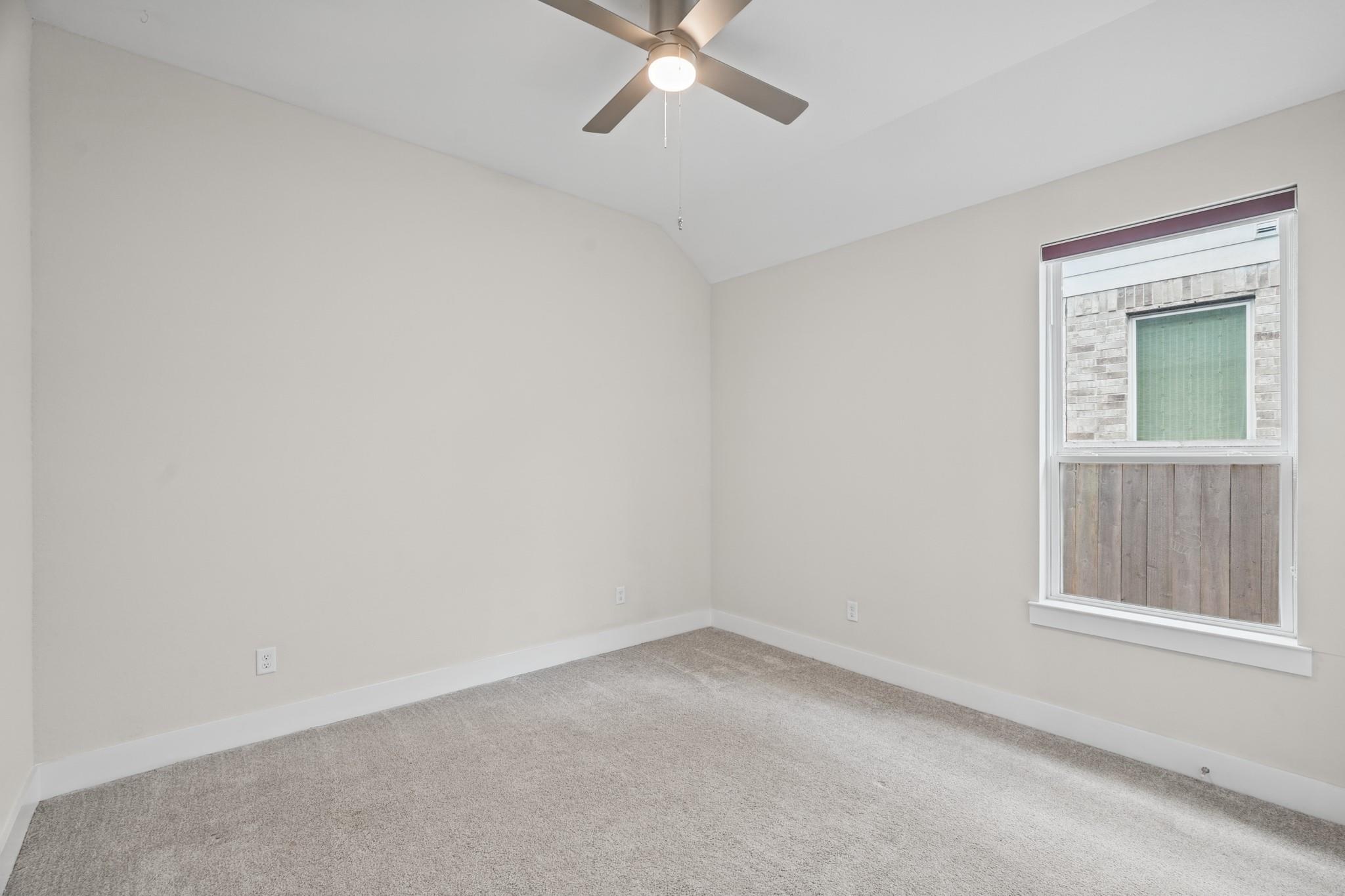 26923 Swanborough Road Property Photo 33
