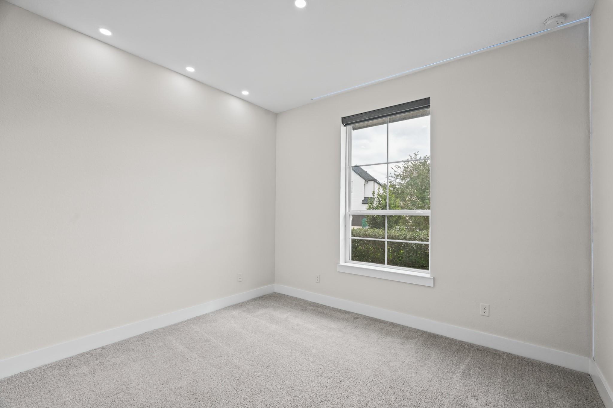26923 Swanborough Road Property Photo 40