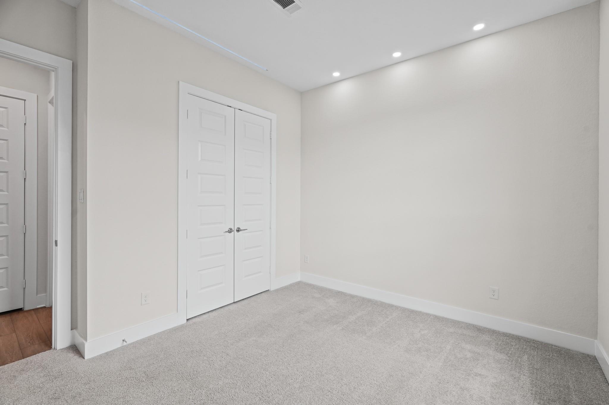 26923 Swanborough Road Property Photo 41
