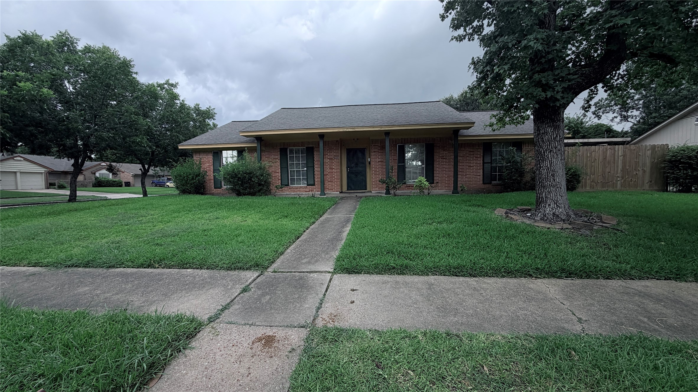 7003 Captain Drive Property Photo 1