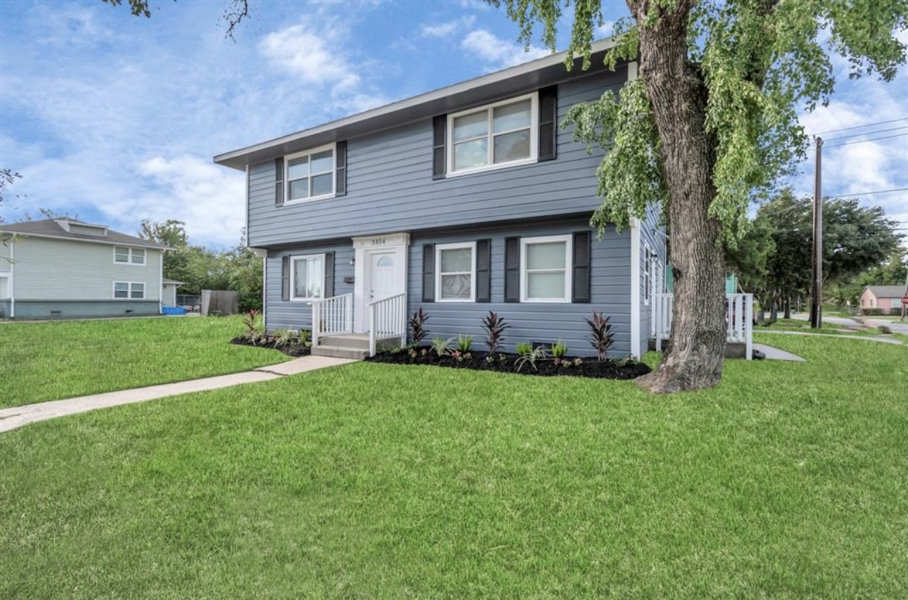 3404 Blodgett Street Property Photo 1