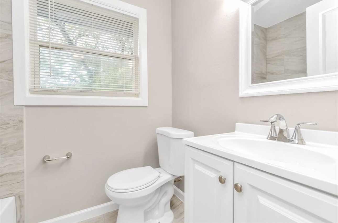 3404 Blodgett Street Property Photo 5