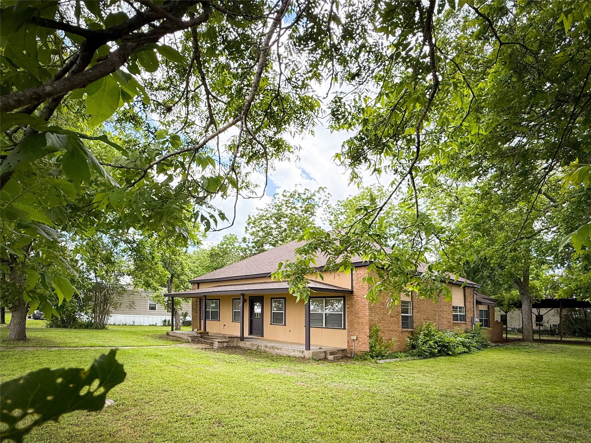102 Besch Wilburn Lane Property Photo