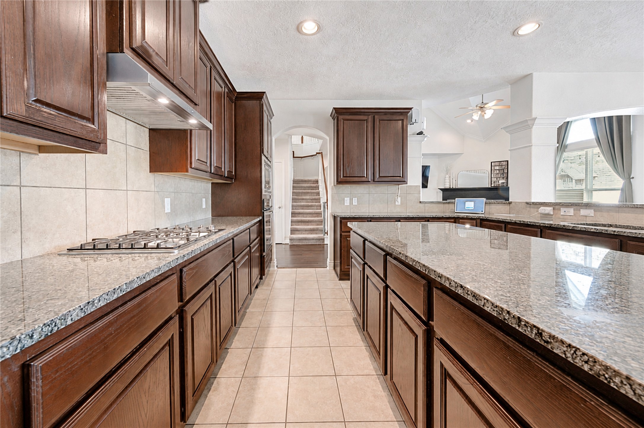 21065 Hereford Way Property Photo 13