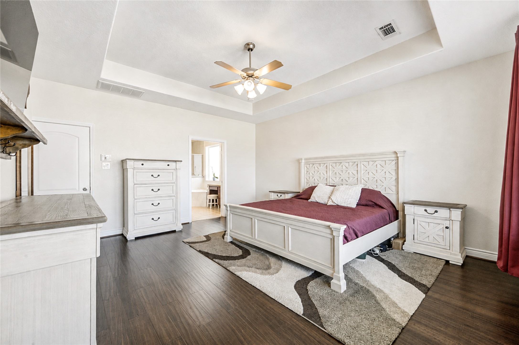 21065 Hereford Way Property Photo 19