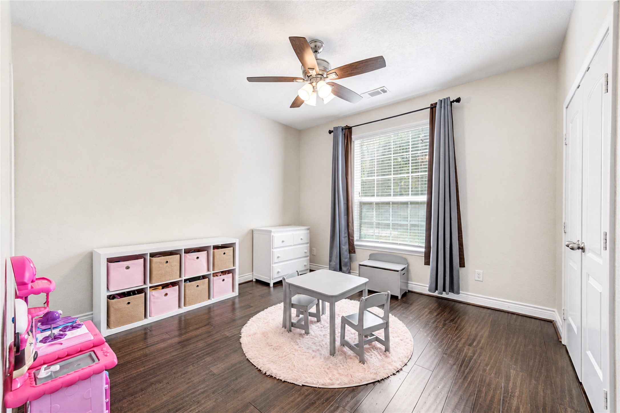 21065 Hereford Way Property Photo 25