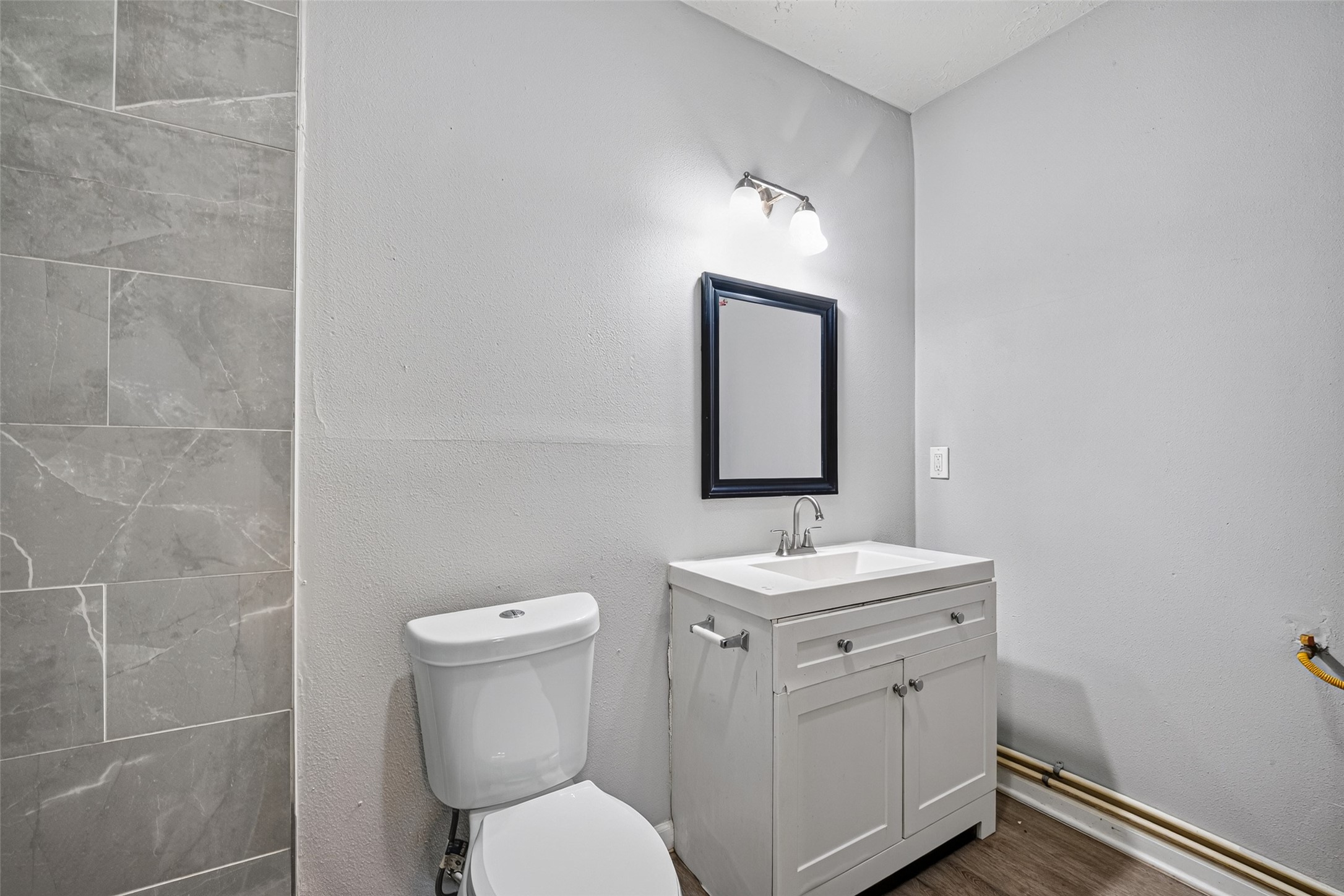 4909 Holloway Drive Property Photo 38
