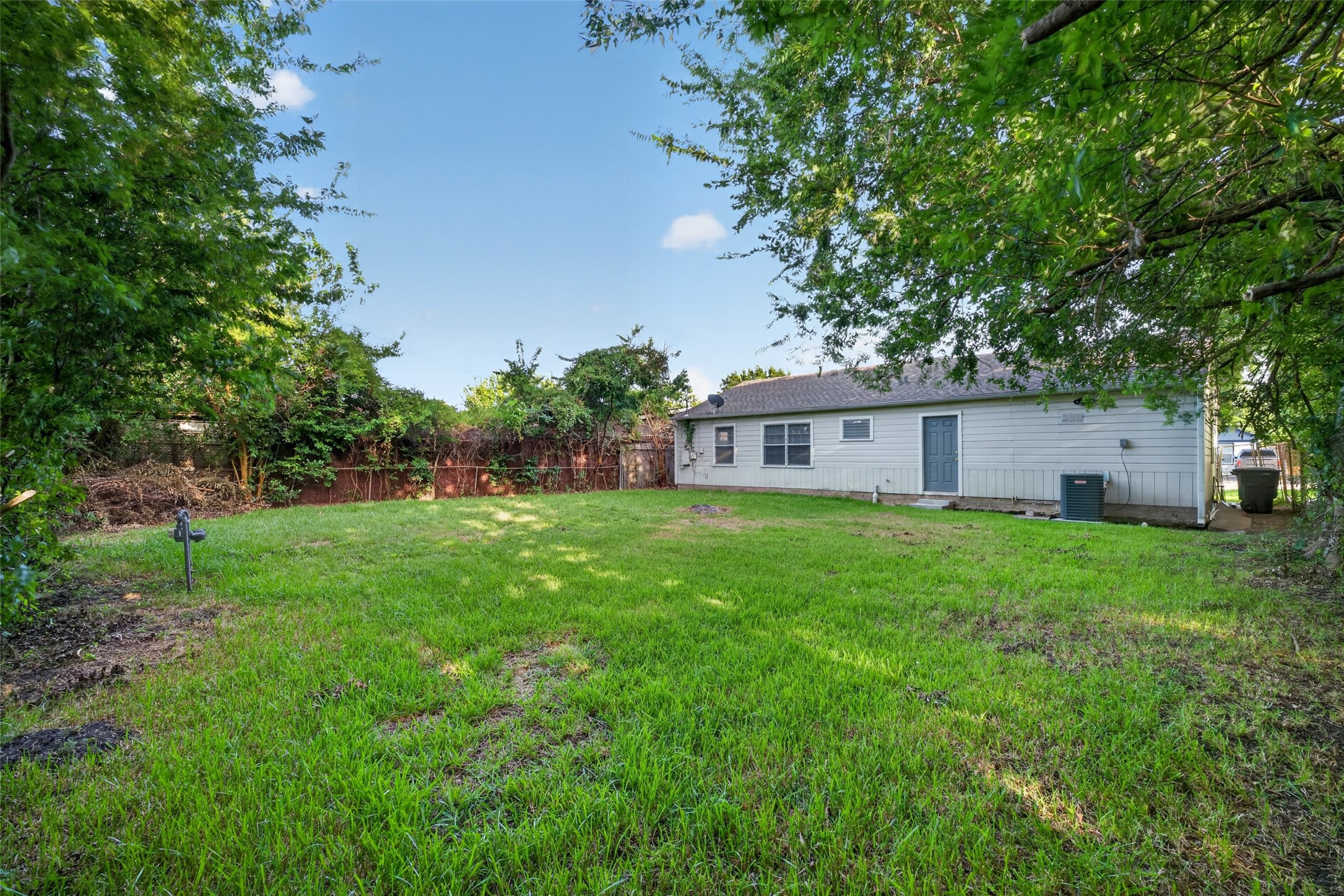 4909 Holloway Drive Property Photo 41