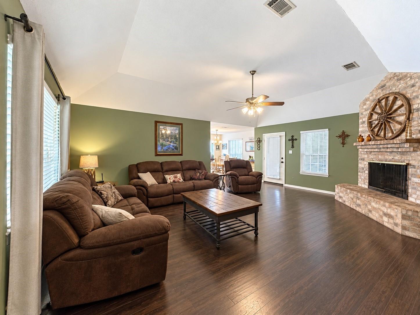 201 Burleson Road Property Photo 3