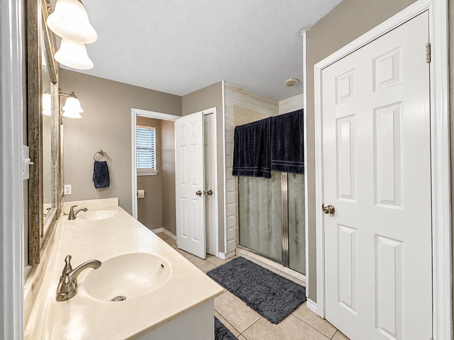 201 Burleson Road Property Photo 12