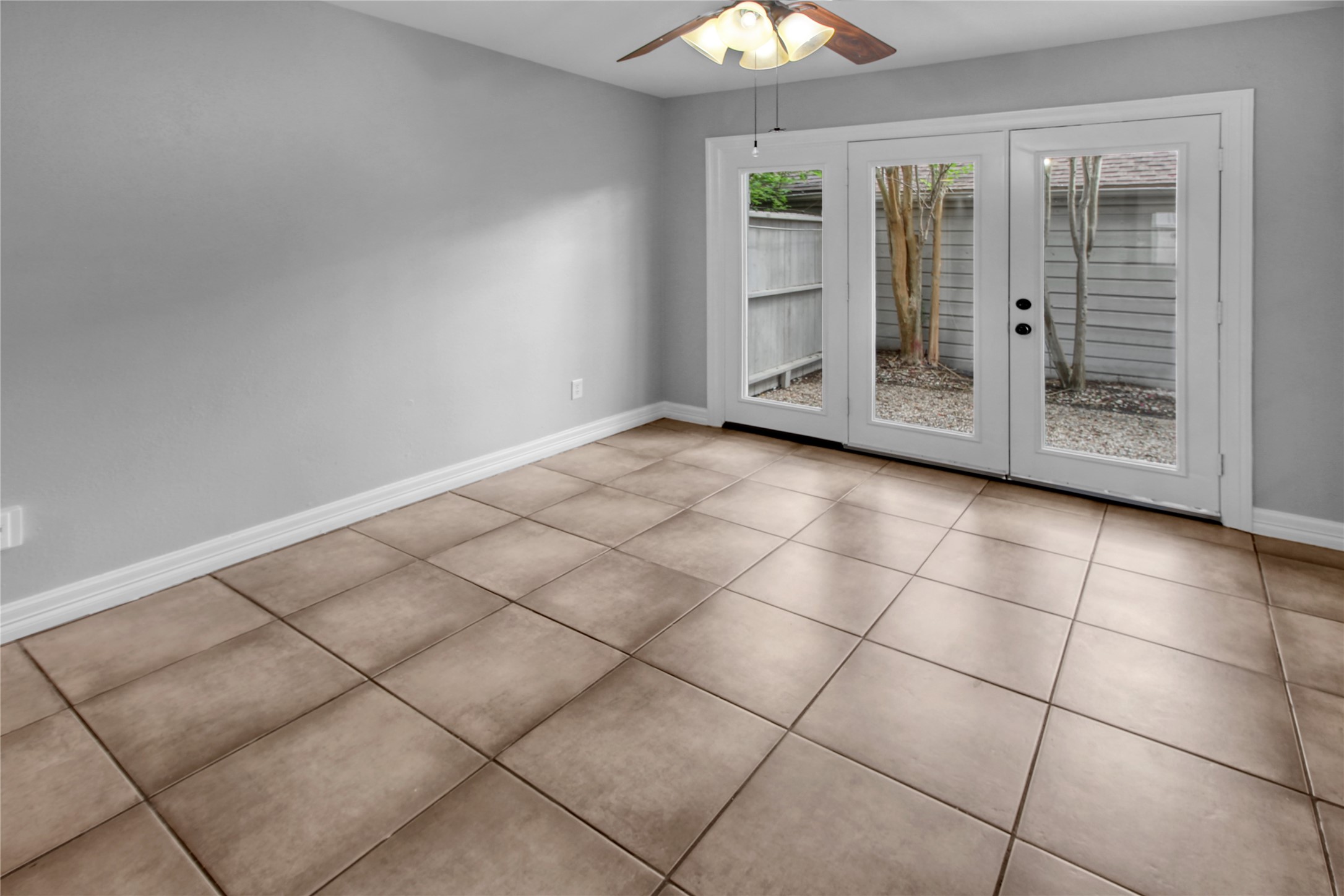 1089 Country Place Drive Property Photo 10