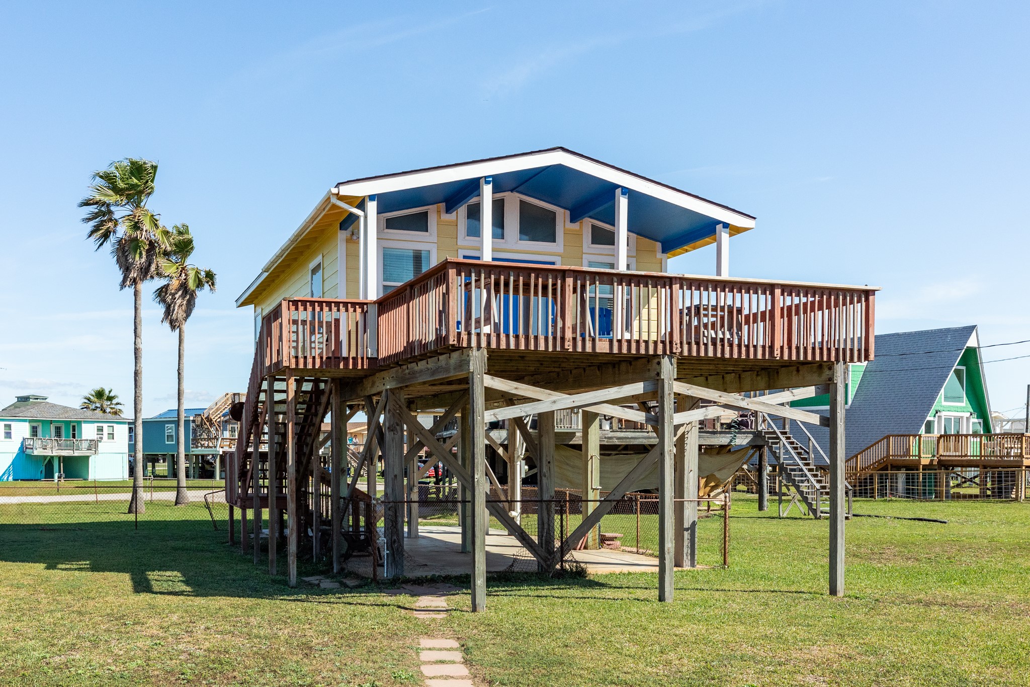 819 Sea Shell Drive Property Photo 1