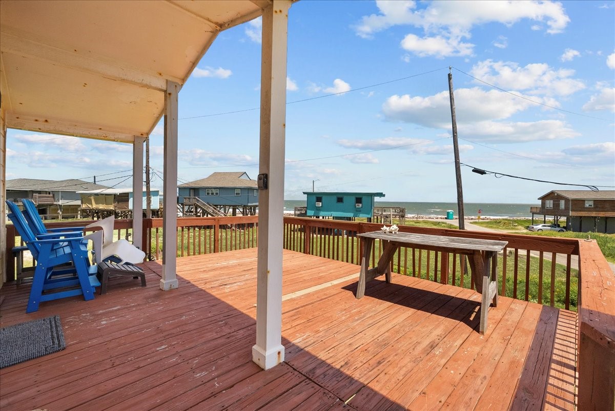 819 Sea Shell Drive Property Photo 3