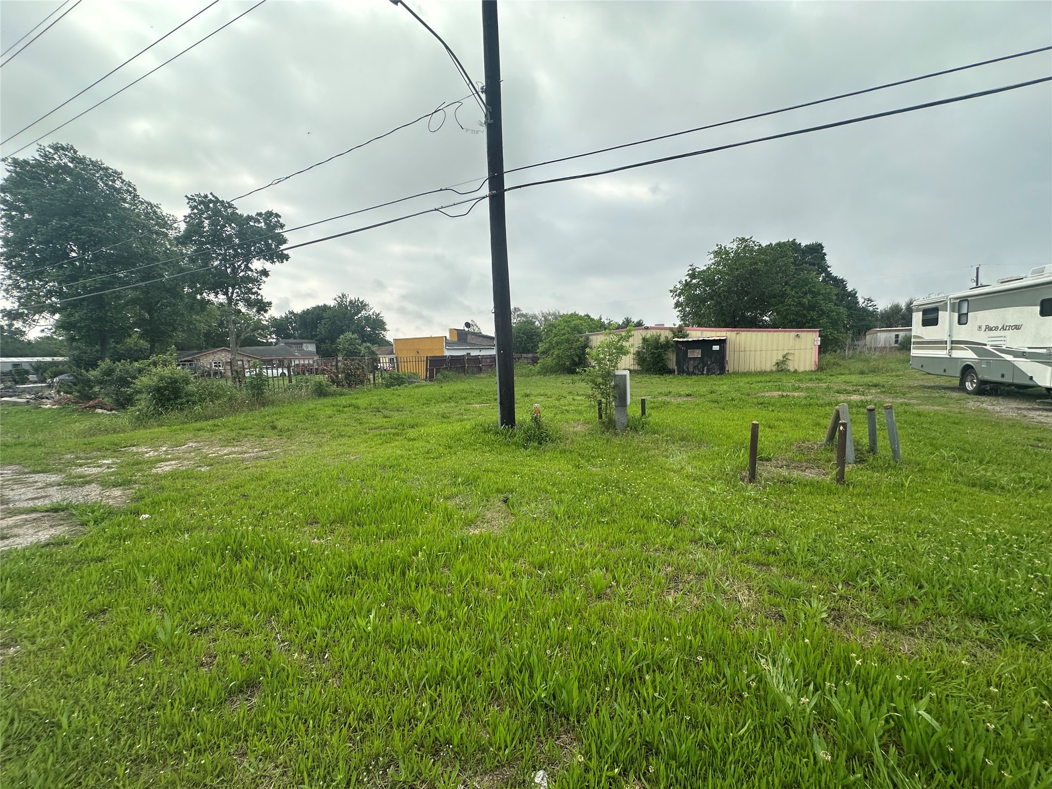 13241 Highway 59 Frontage Rd Property Photo 1