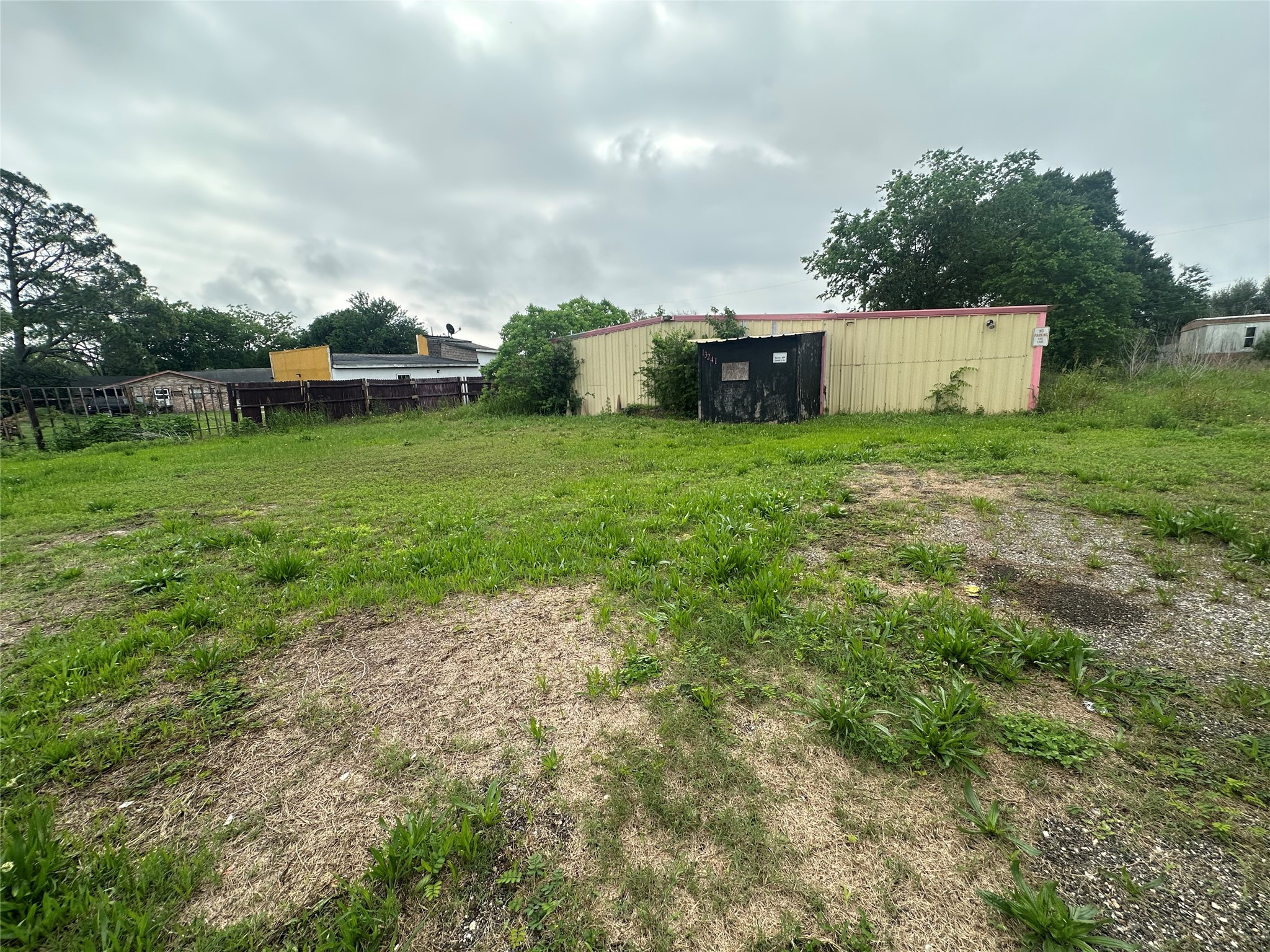 13241 Highway 59 Frontage Rd Property Photo 2