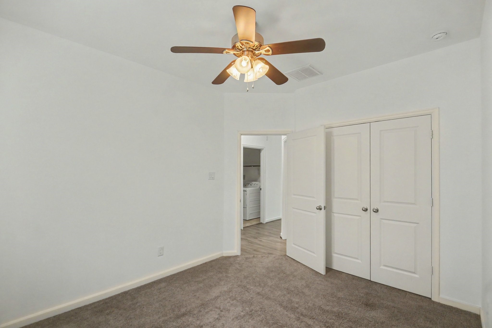 3413 Omega Street Property Photo 6