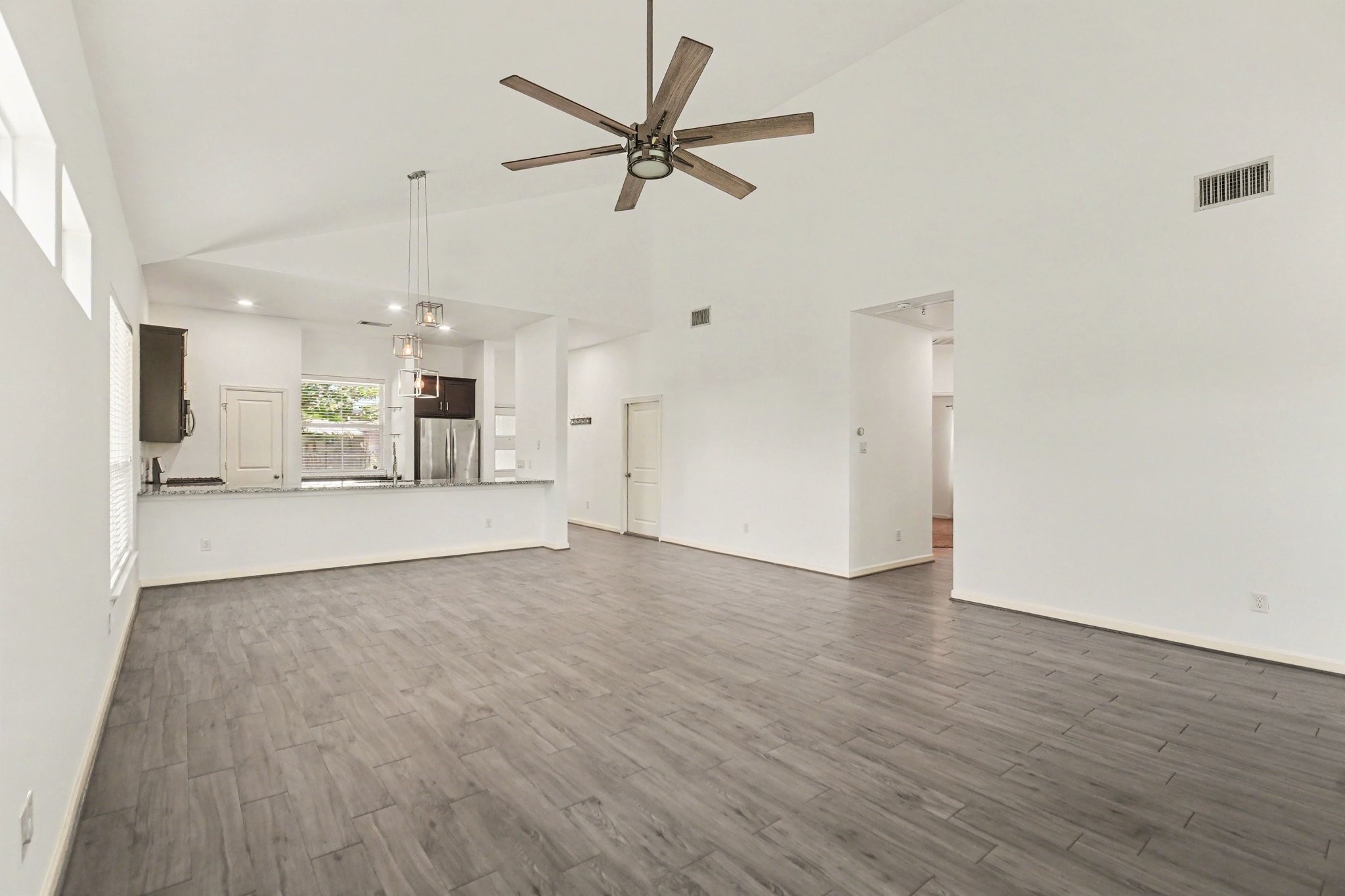 3413 Omega Street Property Photo 15
