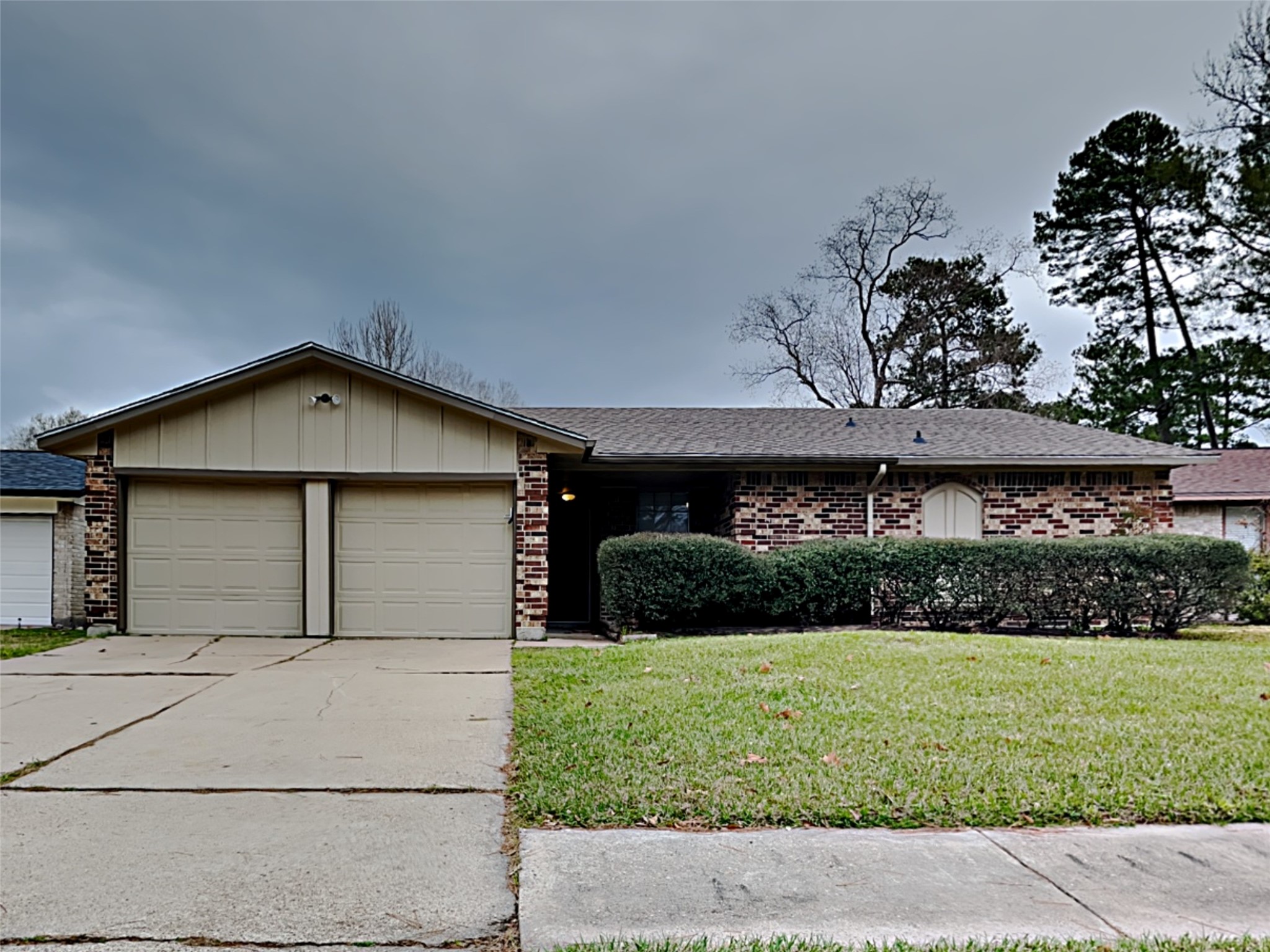 6907 Foxside Lane Property Photo 1