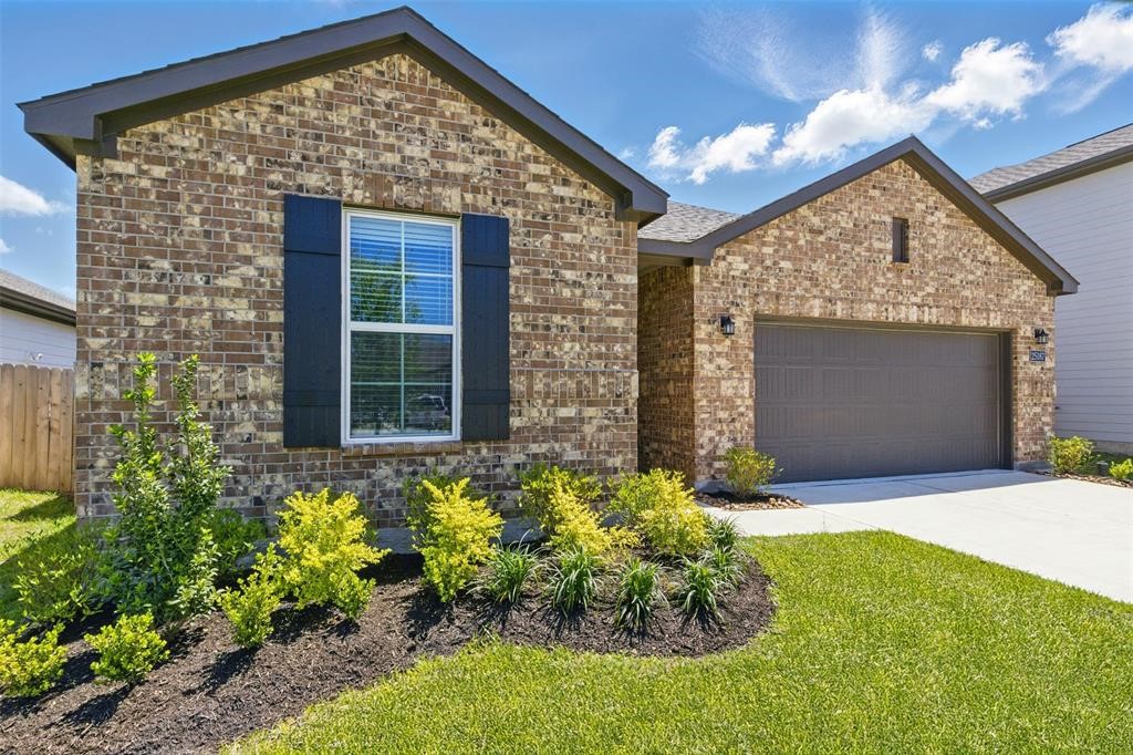 25187 Leather Leaf Ct Property Photo 2
