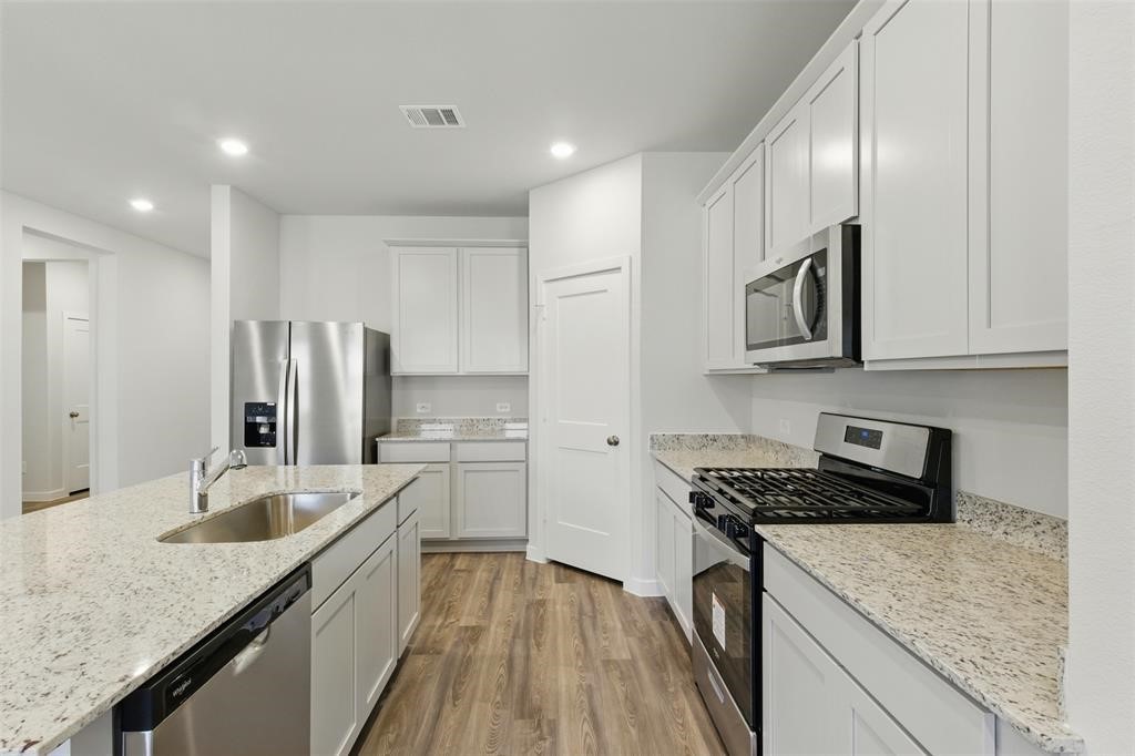 25187 Leather Leaf Ct Property Photo 12
