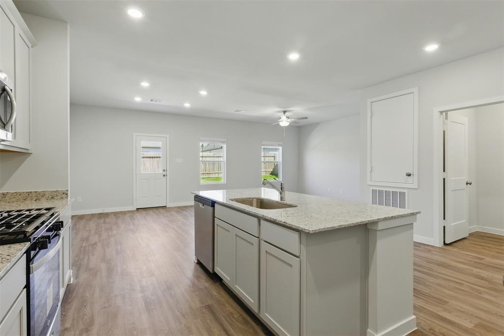 25187 Leather Leaf Ct Property Photo 13