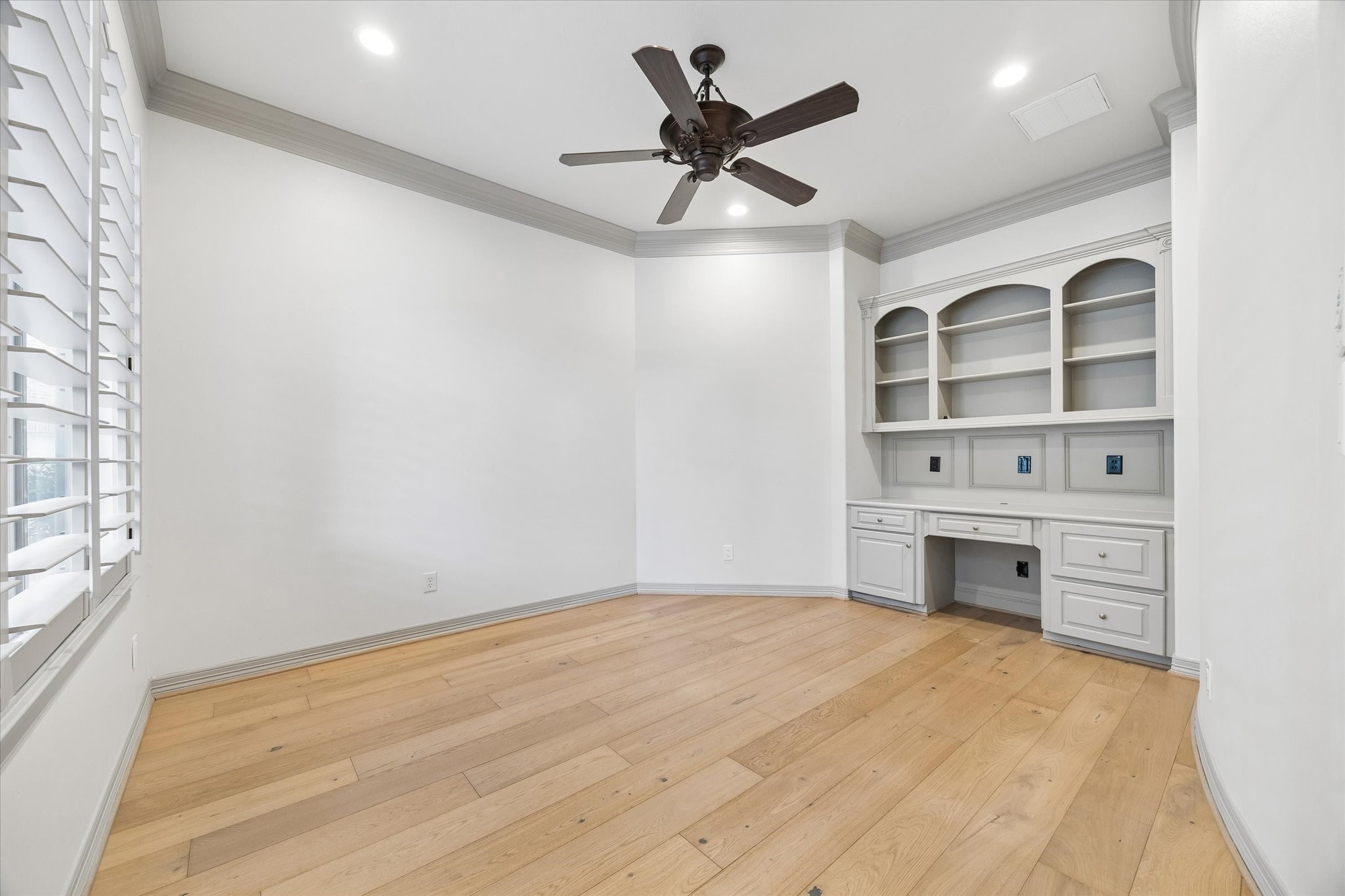 4806 Copper Manor Court Property Photo 4