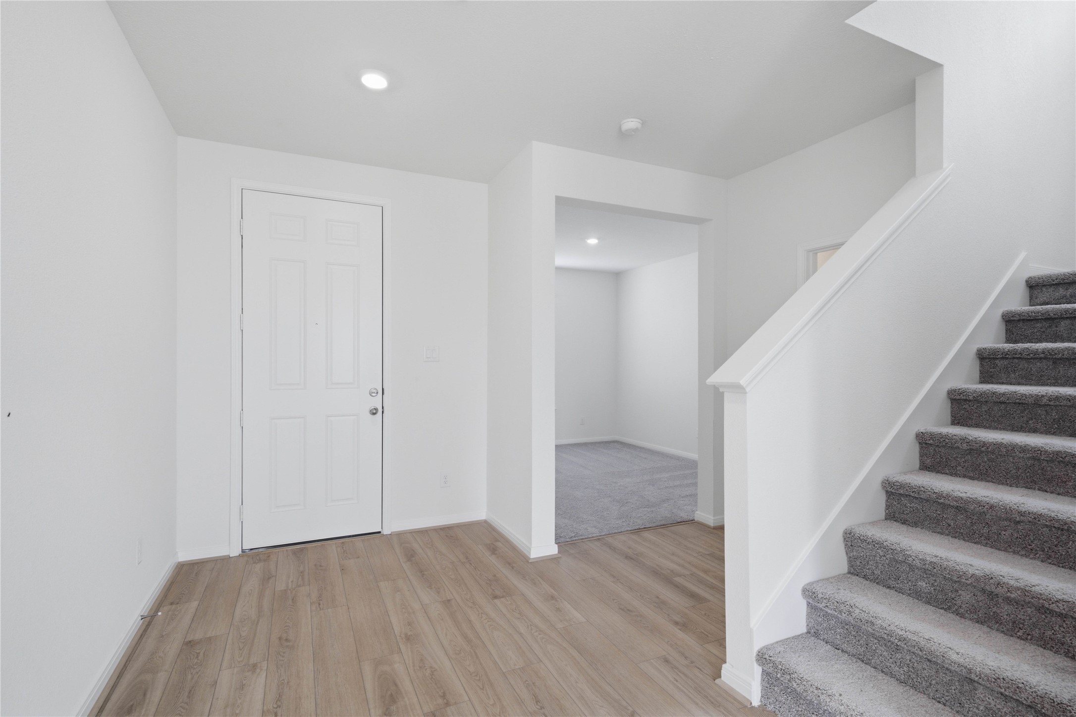 7810 Mica Valley Lane Property Photo 4