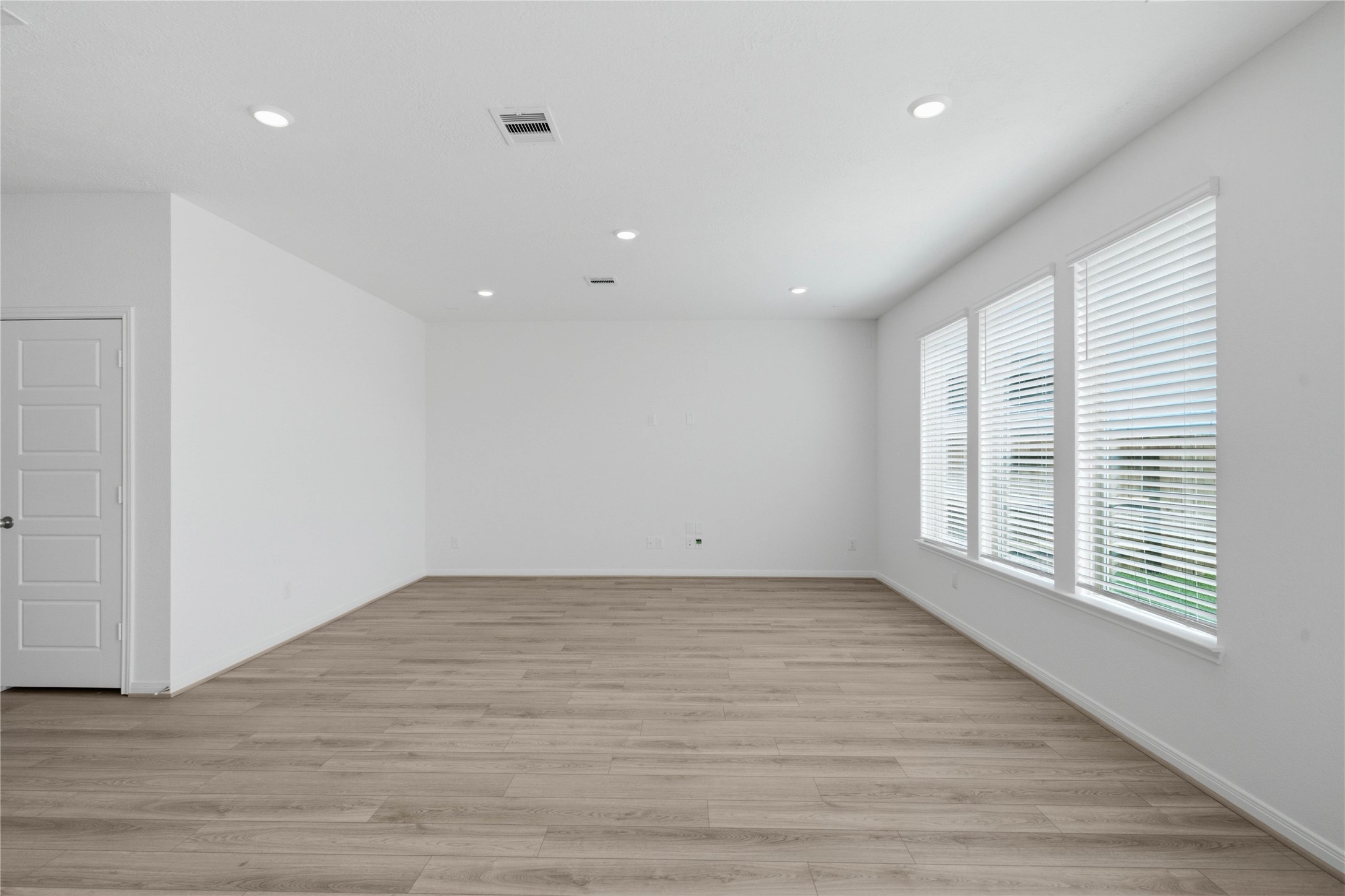 7810 Mica Valley Lane Property Photo 8