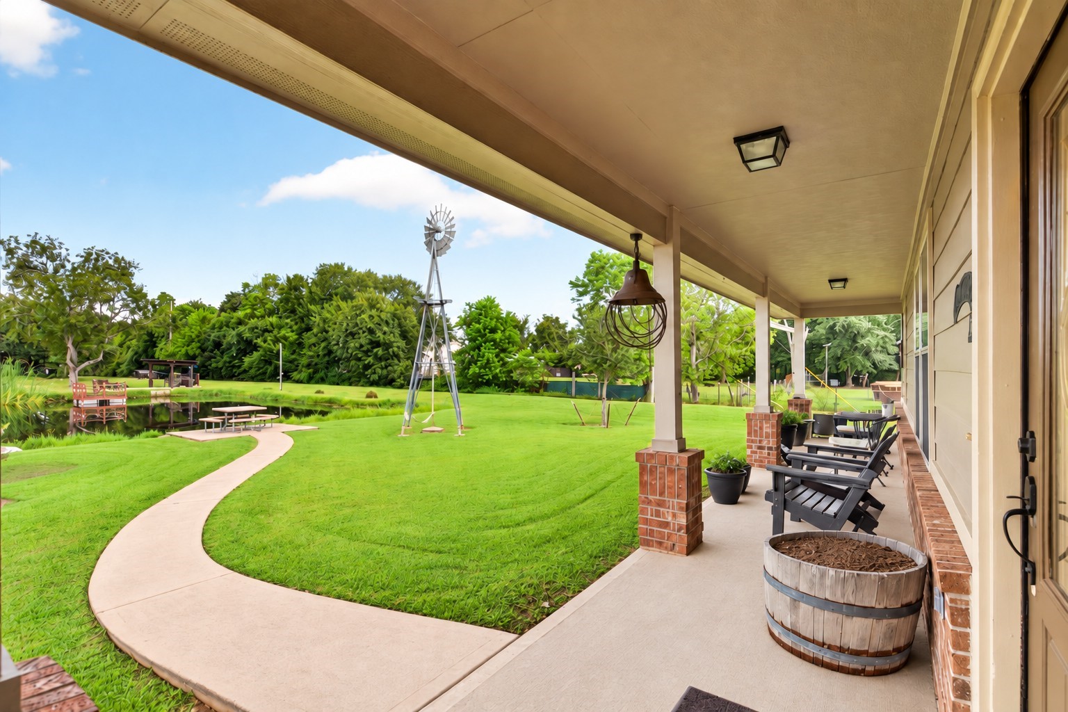 4933 1/2 Powers Ln Property Photo 21
