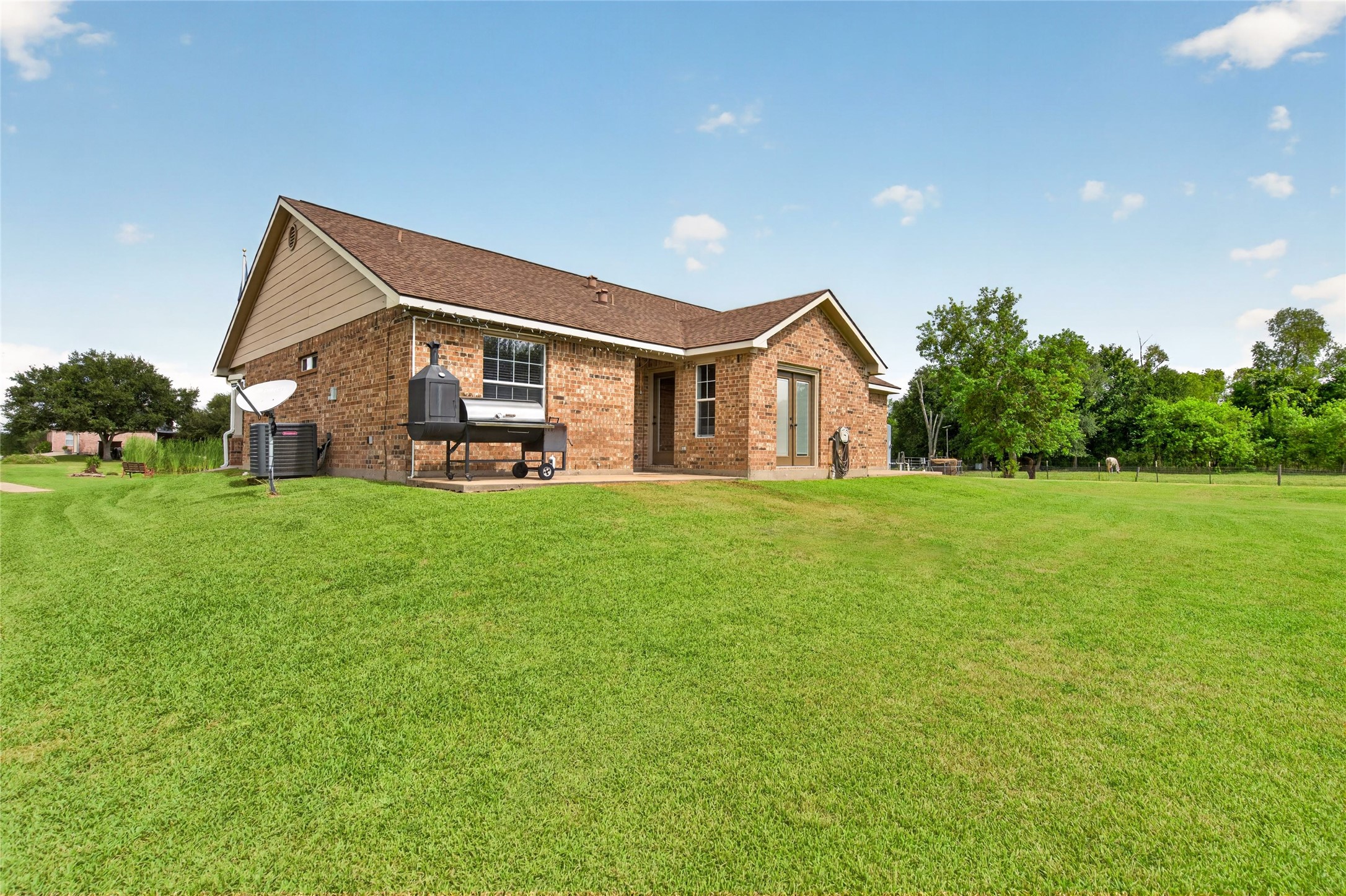 4933 1/2 Powers Ln Property Photo 31
