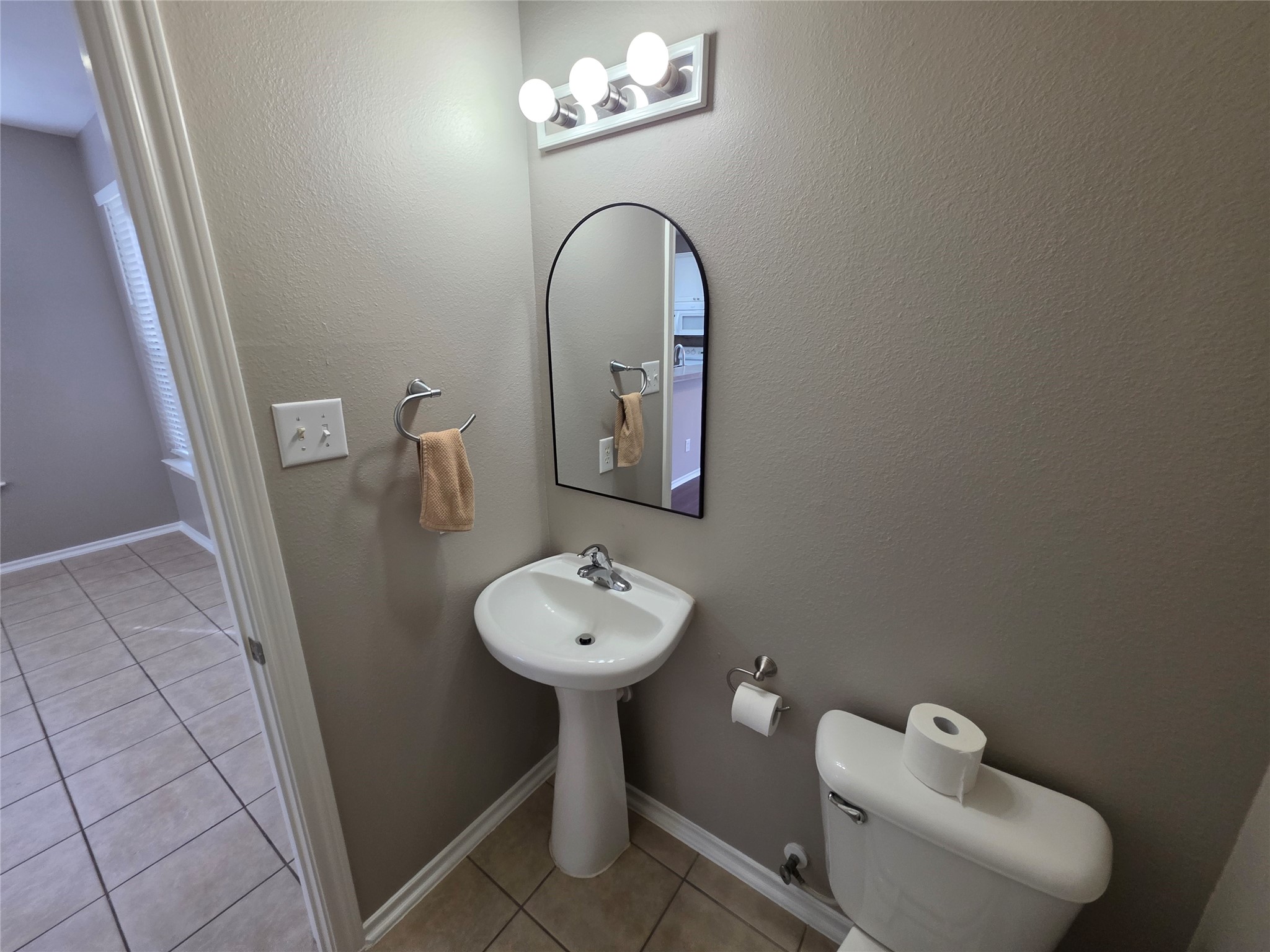 94 N Burberry Park Circle N Property Photo 9